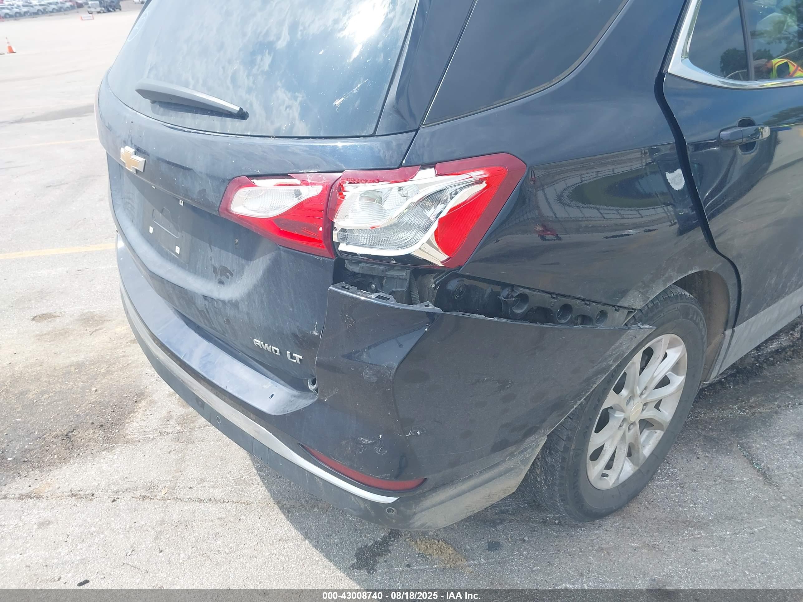 CHEVROLET EQUINOX image 6
