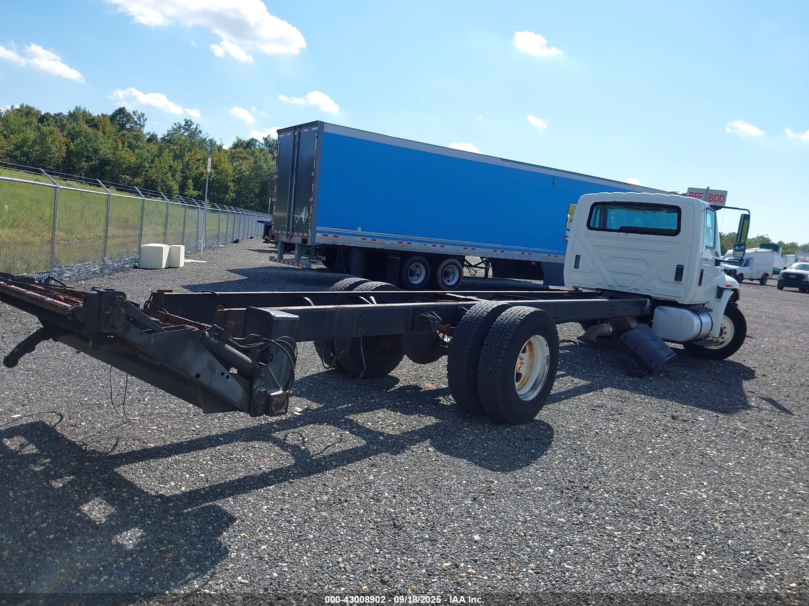 INTERNATIONAL 4000 image 4