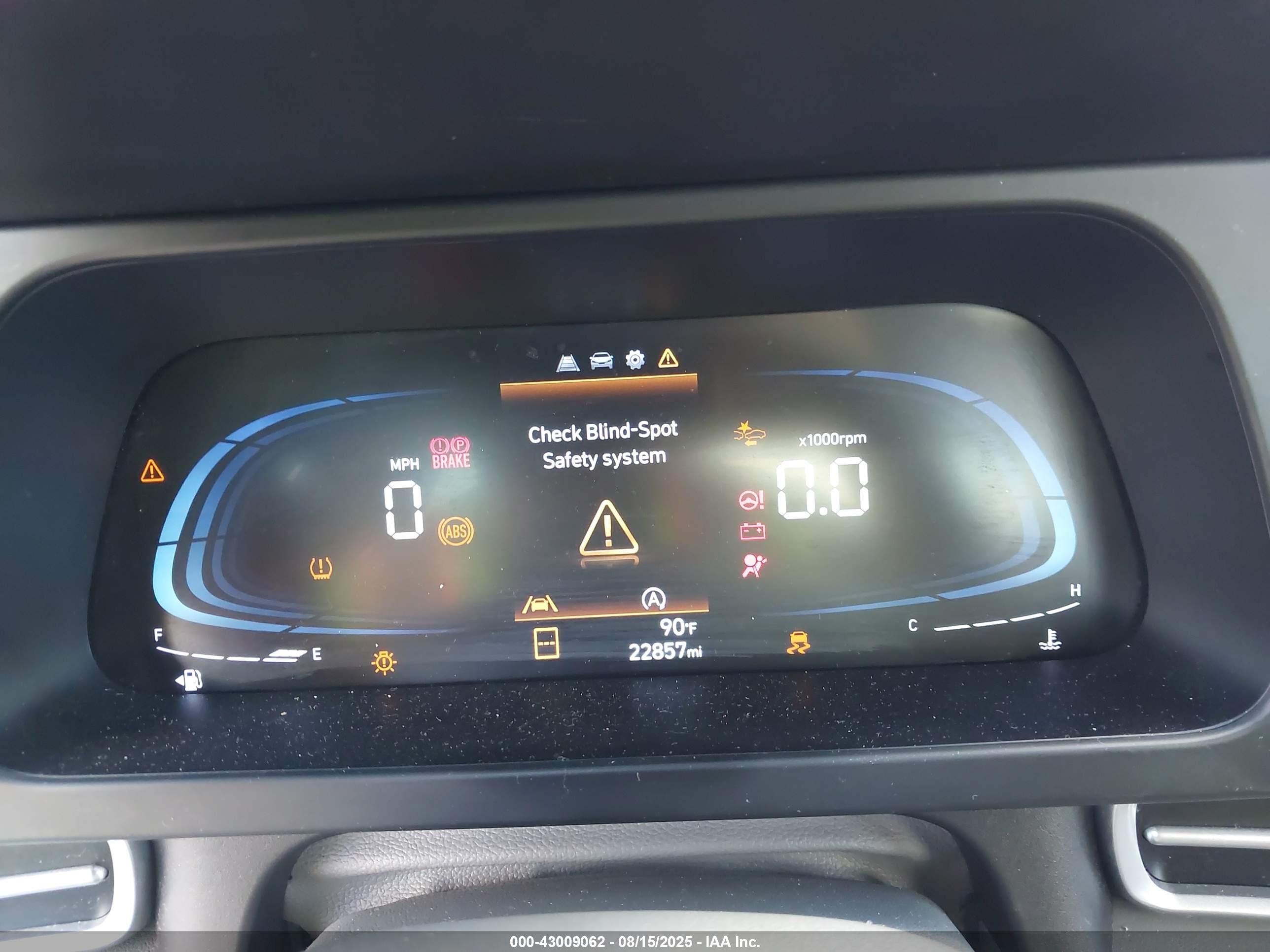HYUNDAI ELANTRA image 7