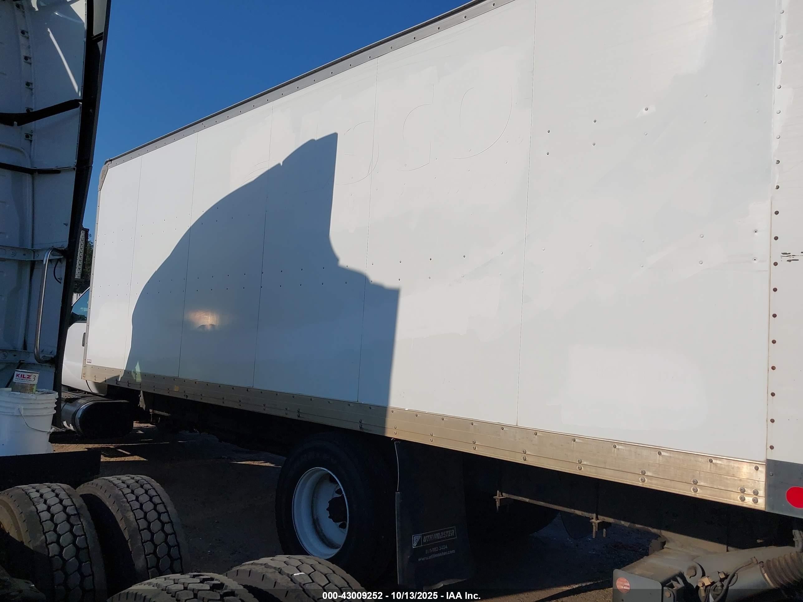 FORD F-650 image 3