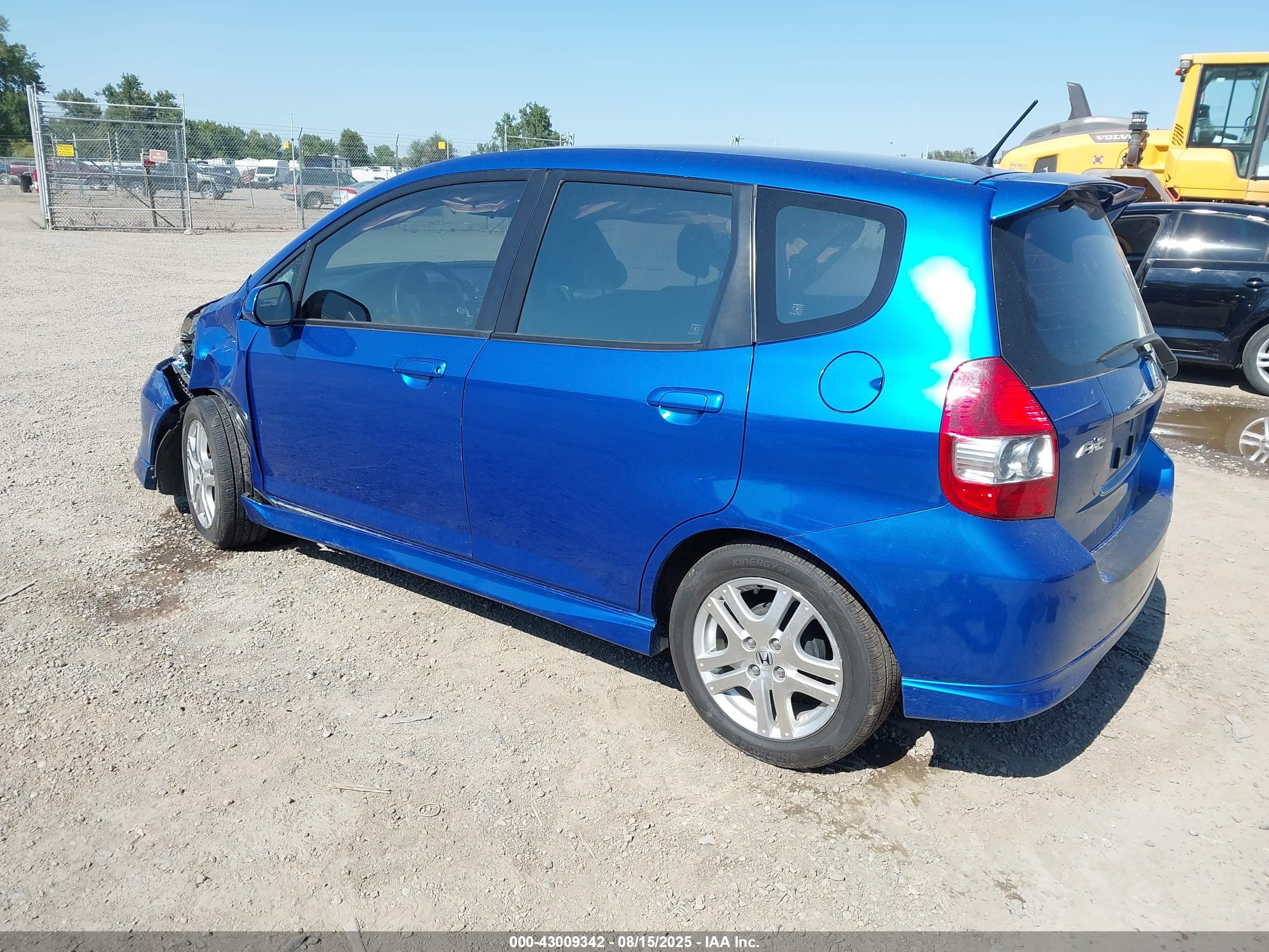 HONDA FIT image 3