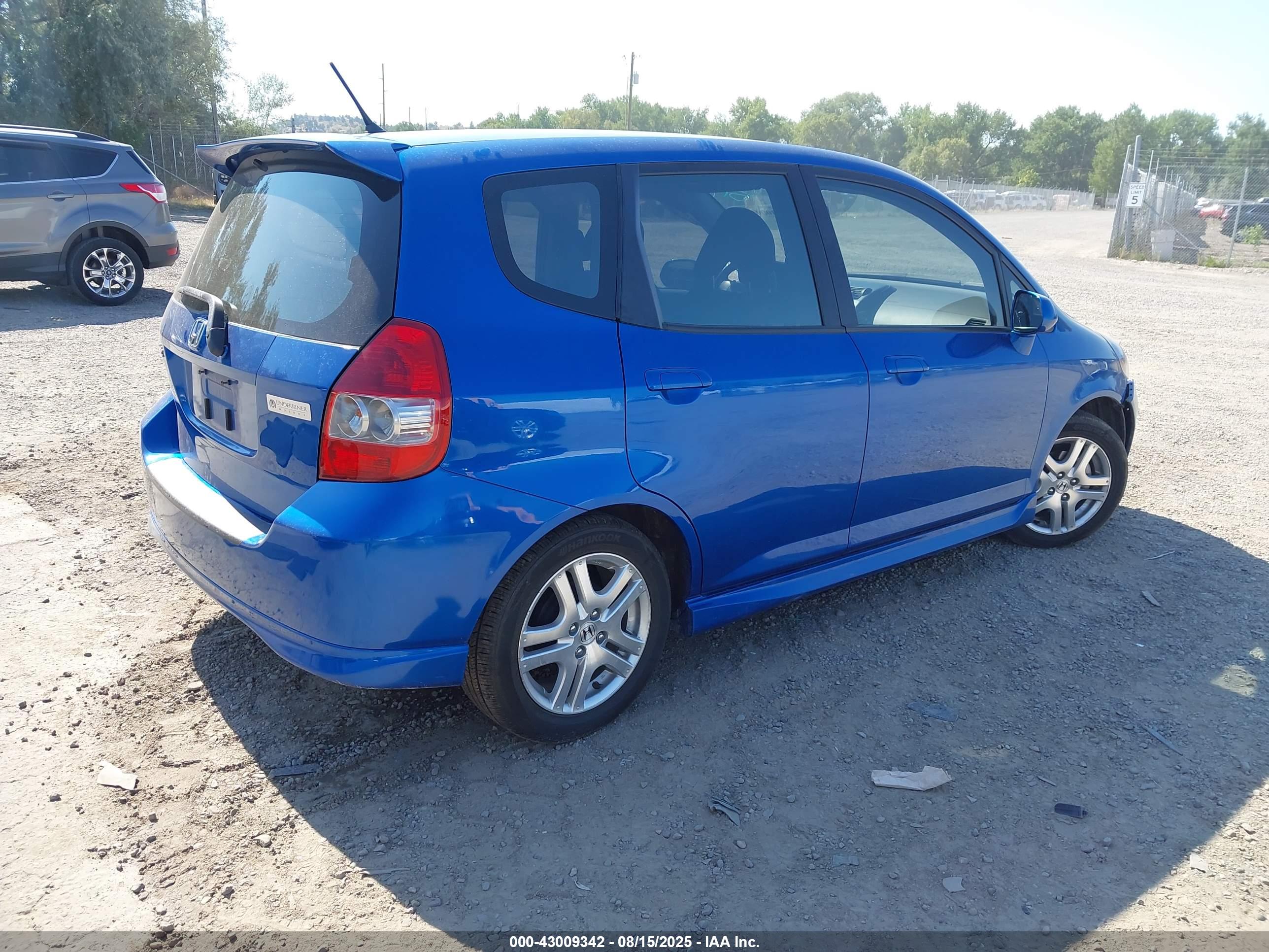 HONDA FIT image 4