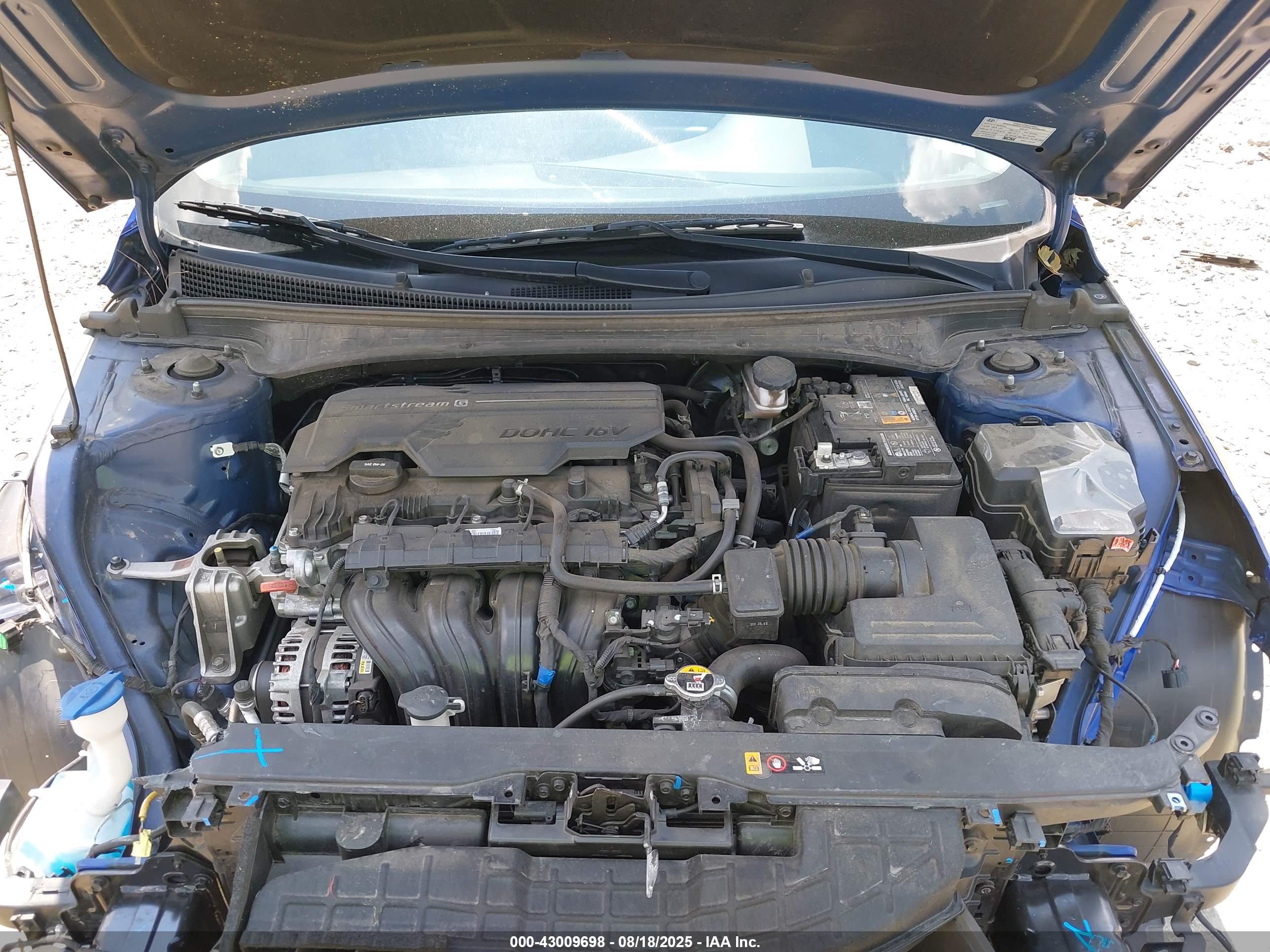 HYUNDAI ELANTRA image 10