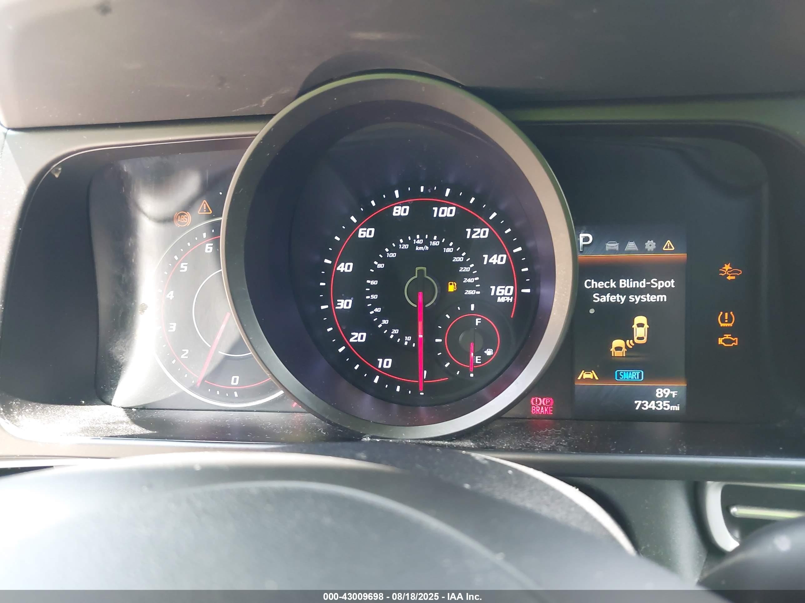 HYUNDAI ELANTRA image 7