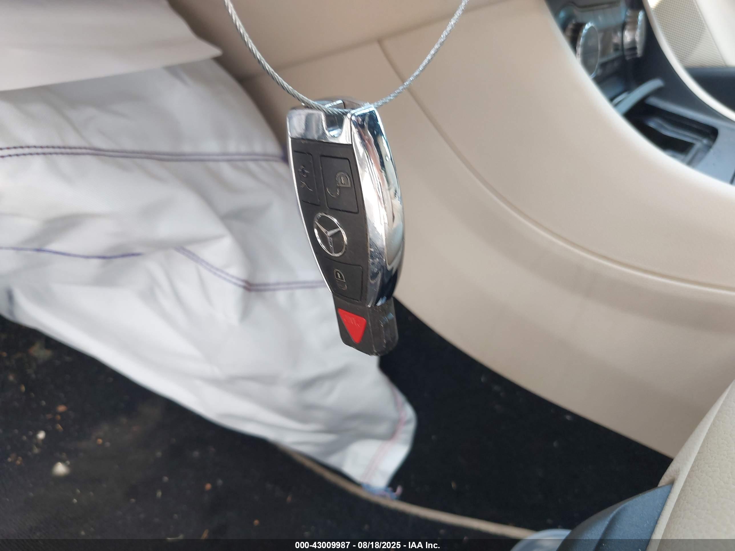 MERCEDES-BENZ CLA image 11