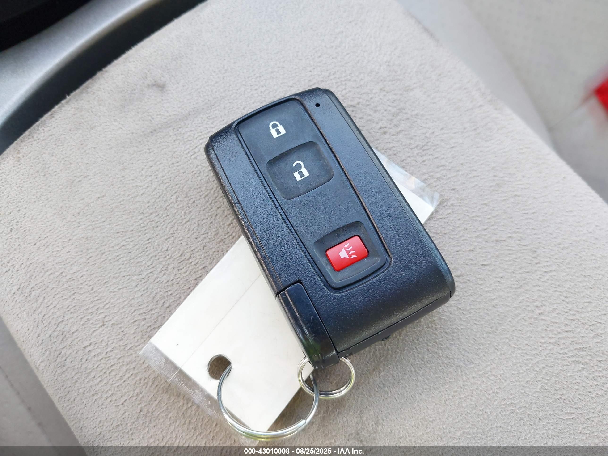 TOYOTA PRIUS image 11
