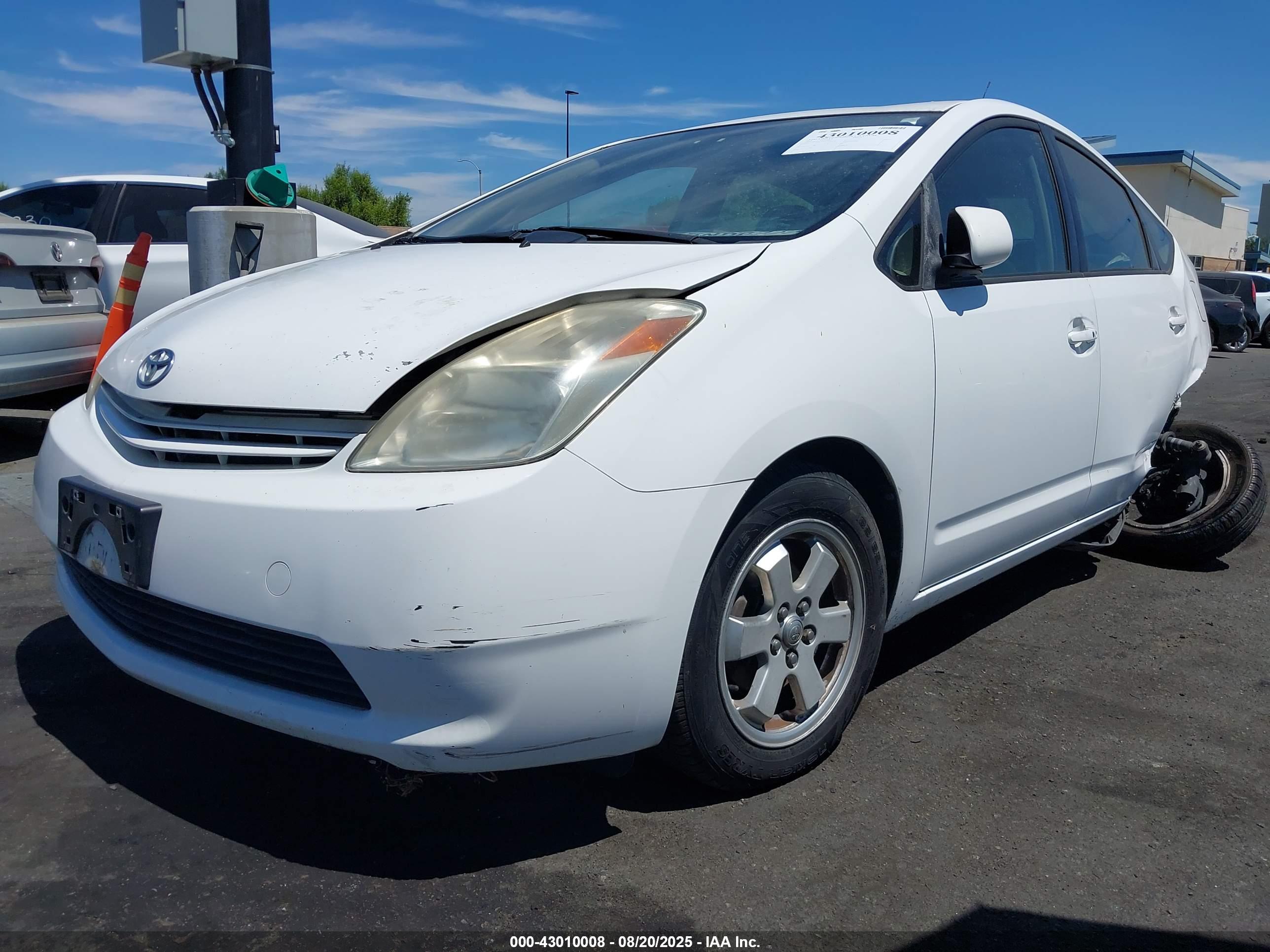 TOYOTA PRIUS image 2