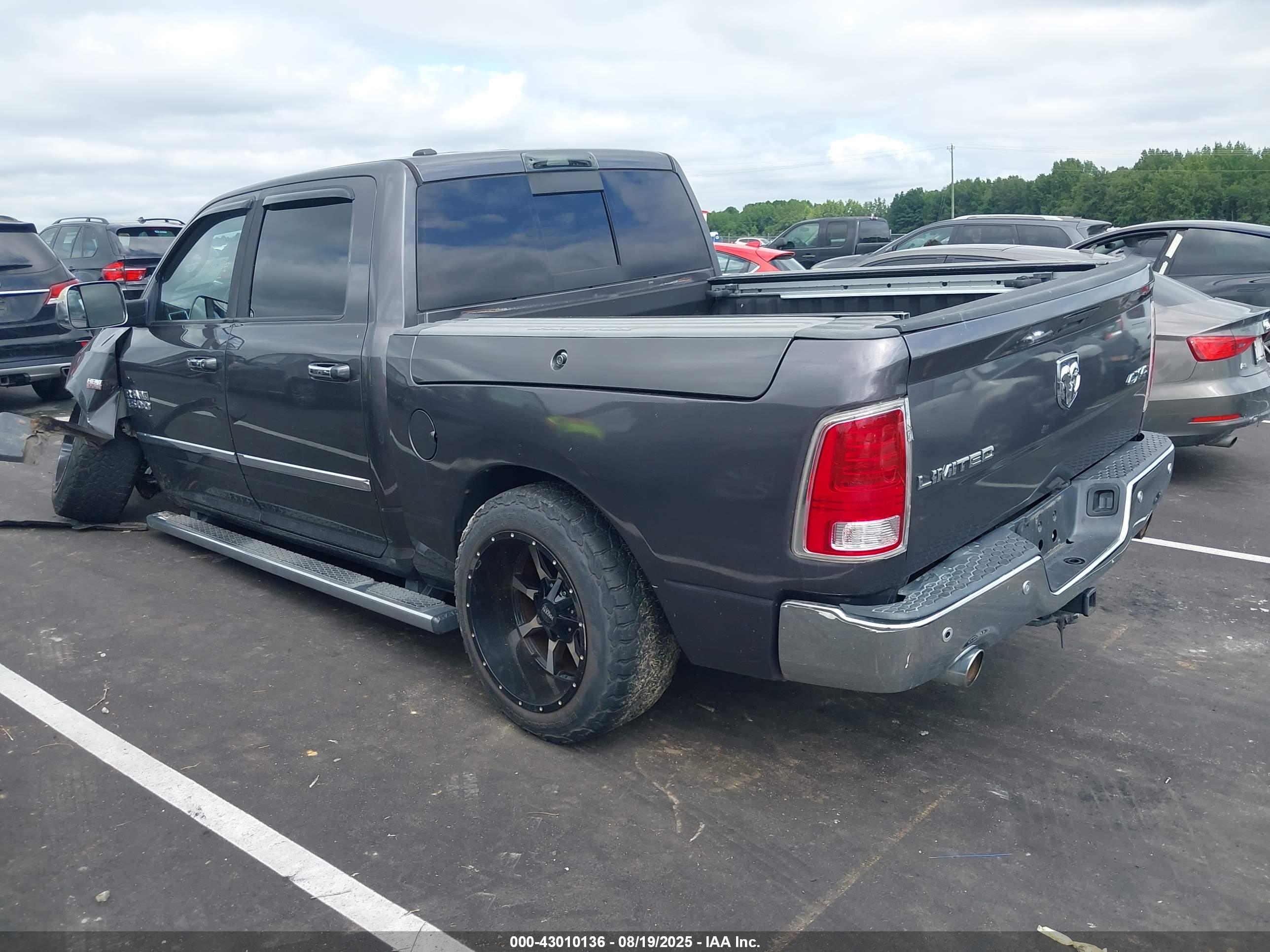 RAM 1500 image 3