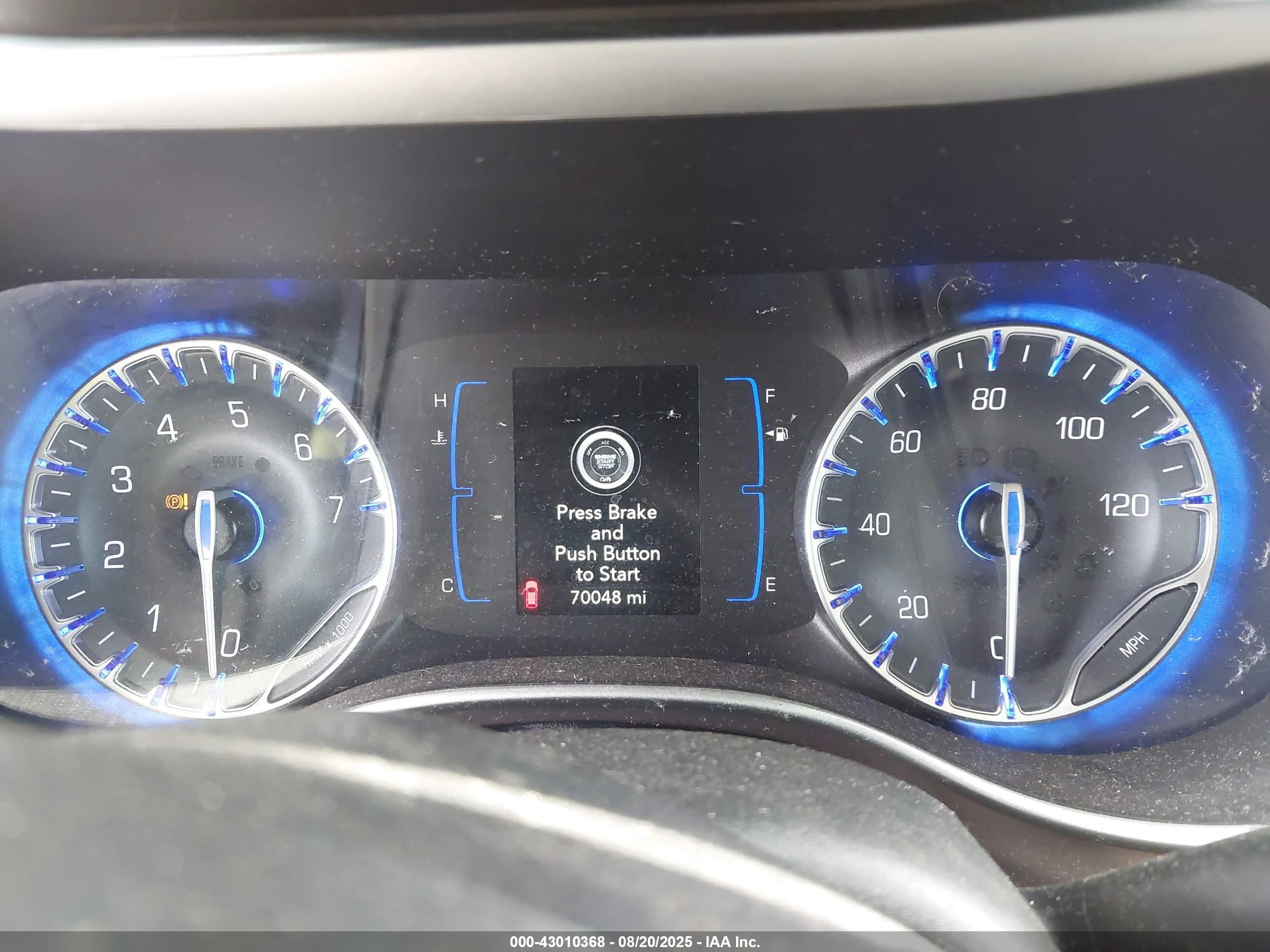 CHRYSLER VOYAGER image 7