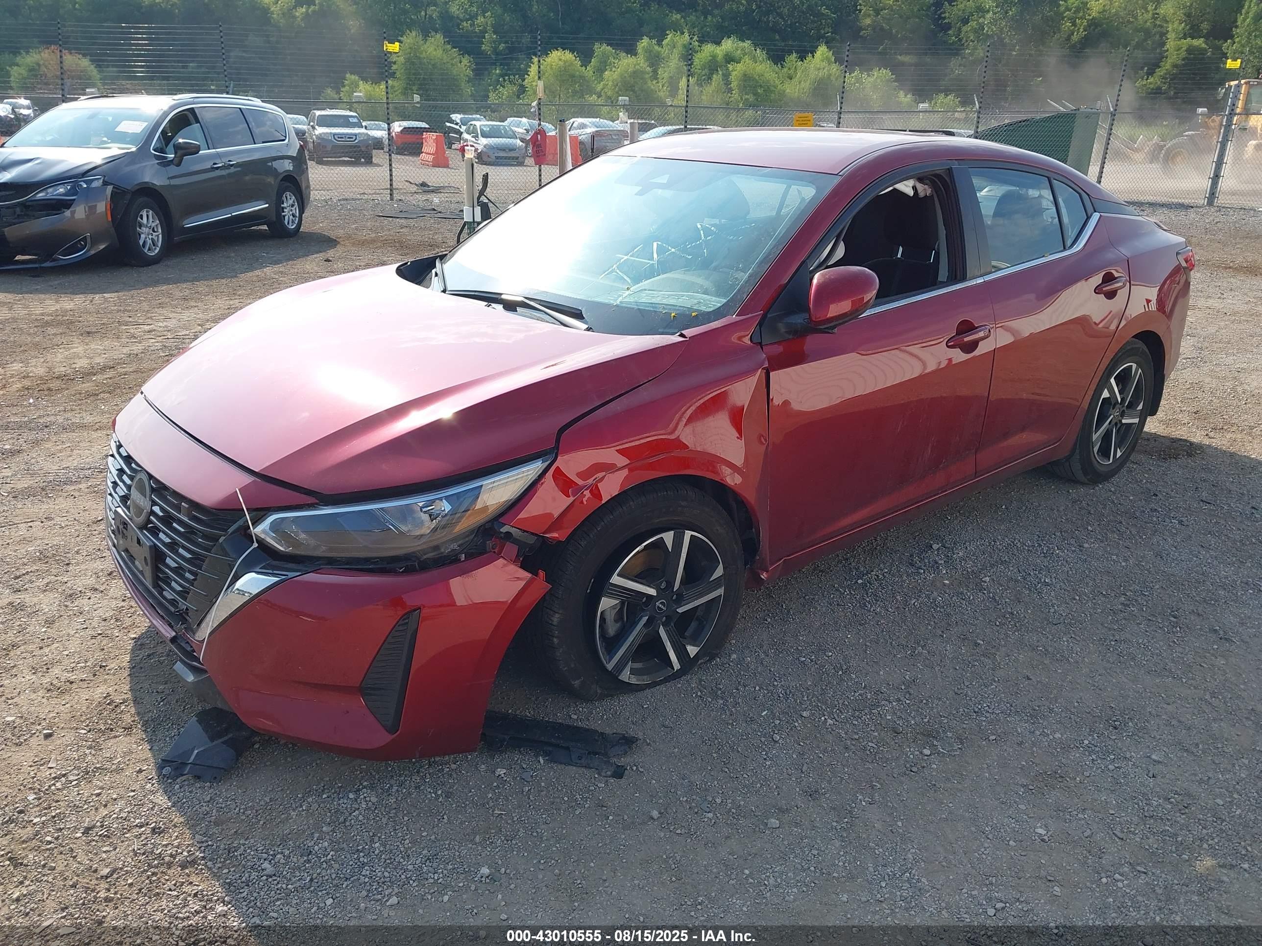 NISSAN SENTRA image 2