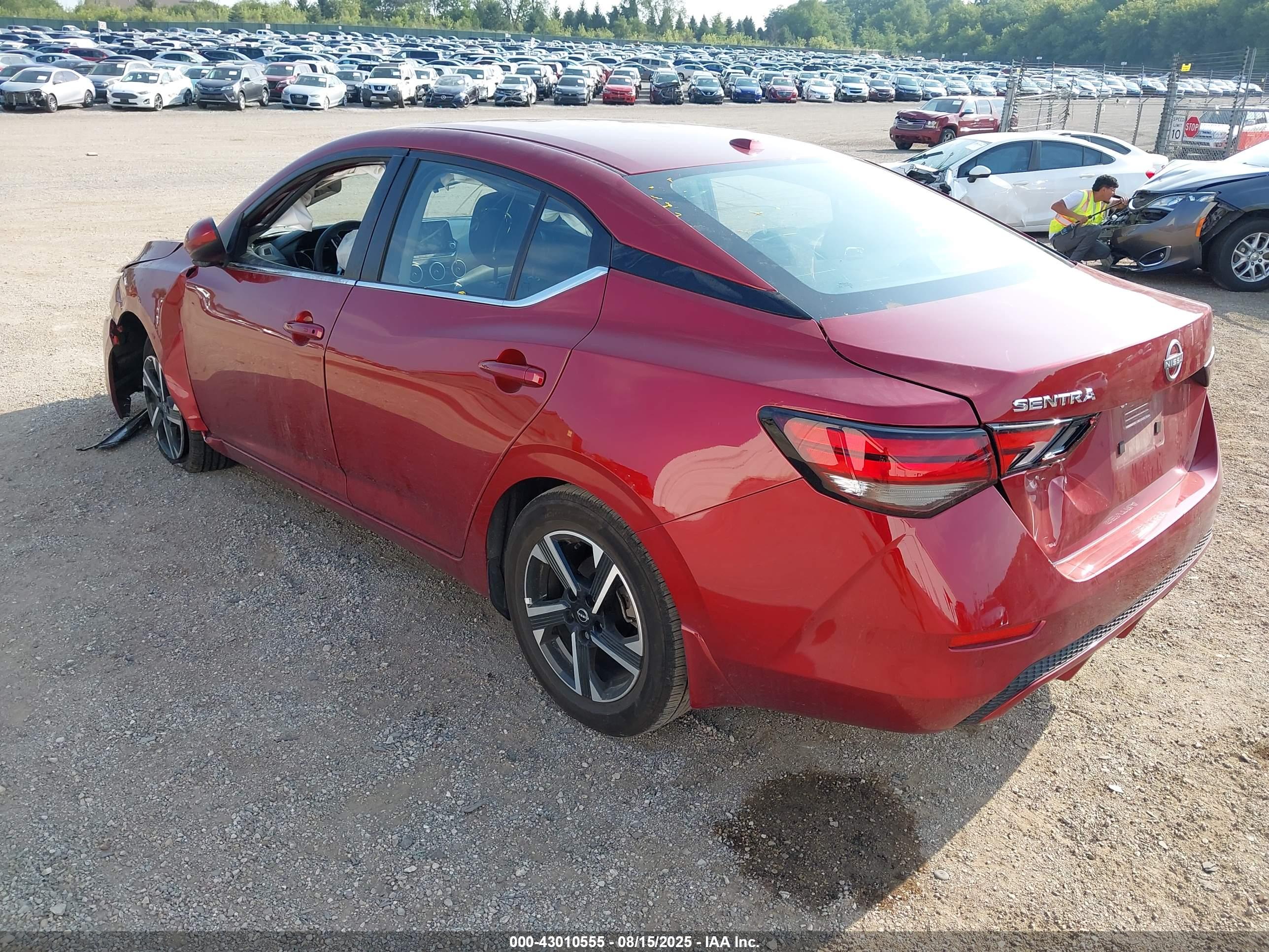 NISSAN SENTRA image 3