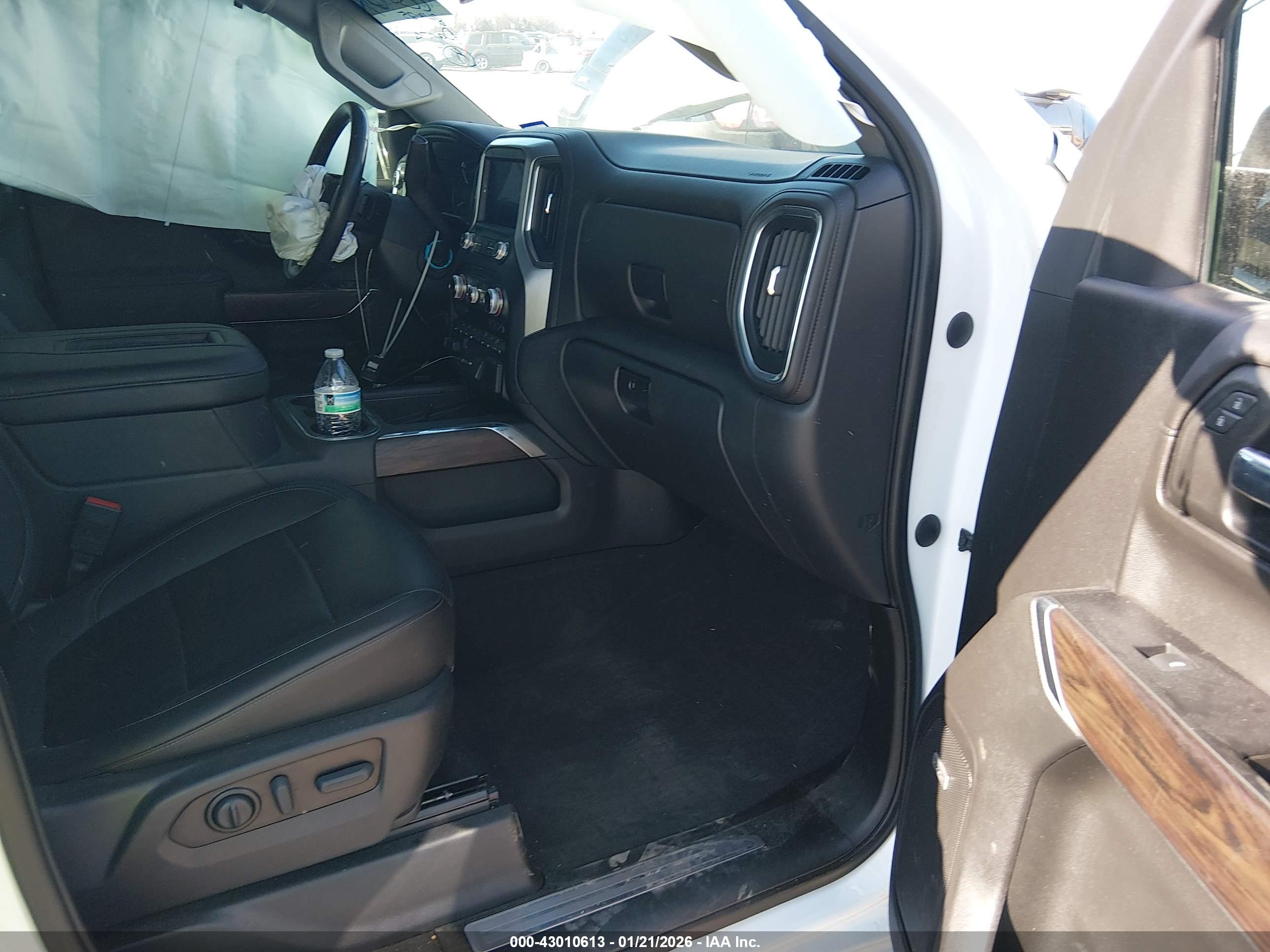 GMC SIERRA image 5