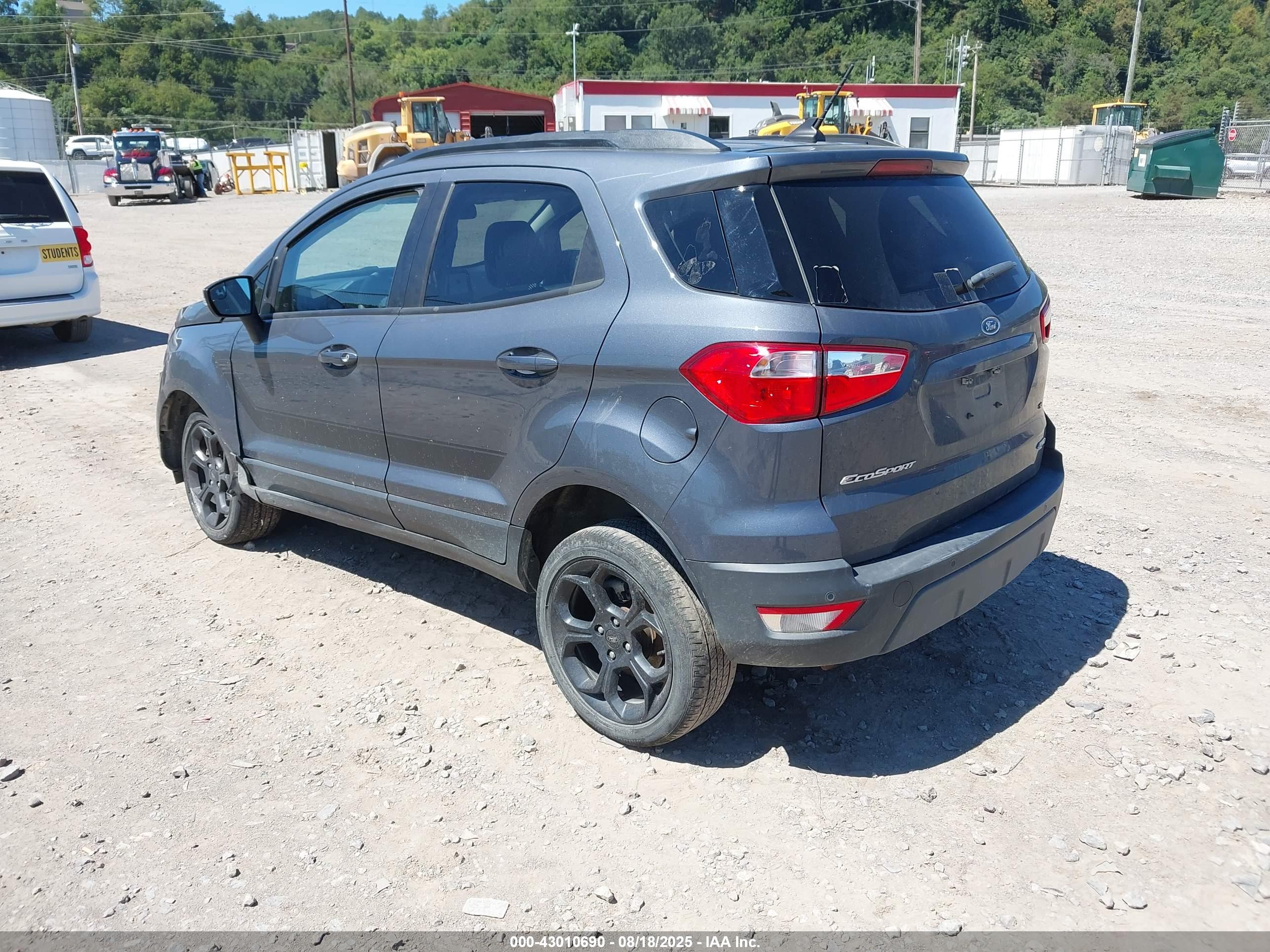 FORD ECOSPORT image 3