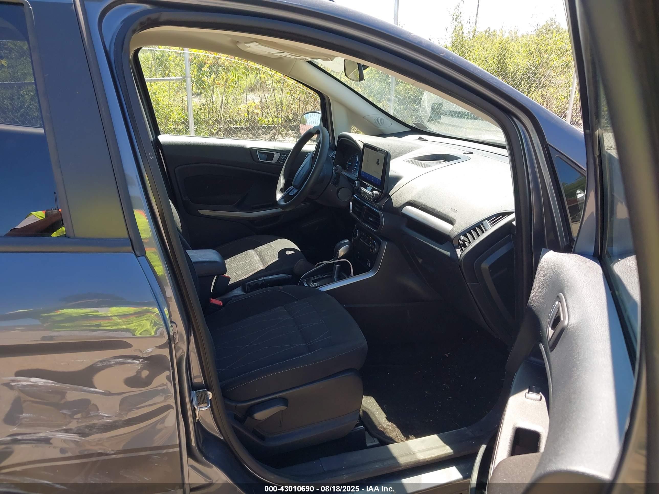 FORD ECOSPORT image 5