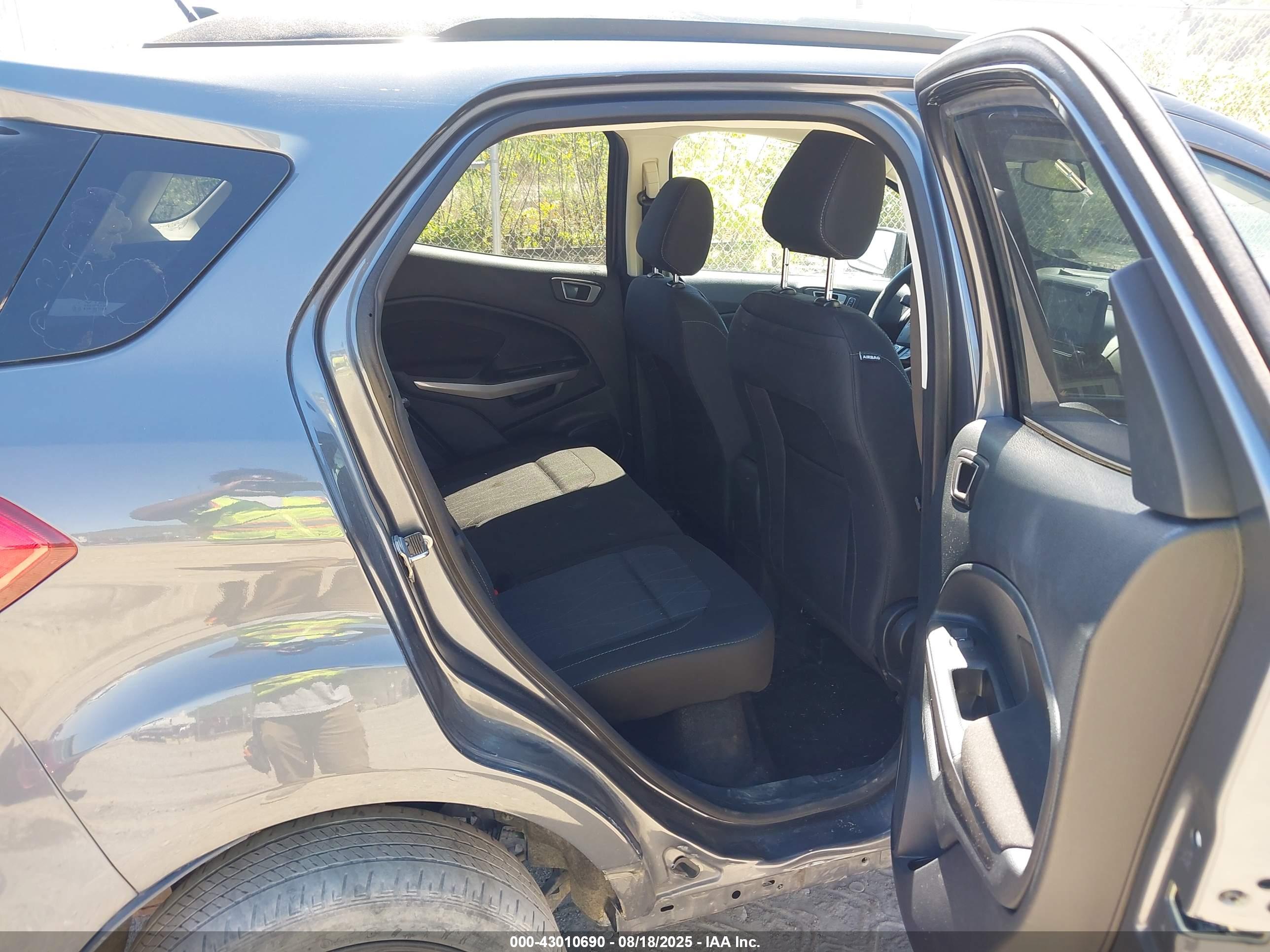 FORD ECOSPORT image 8