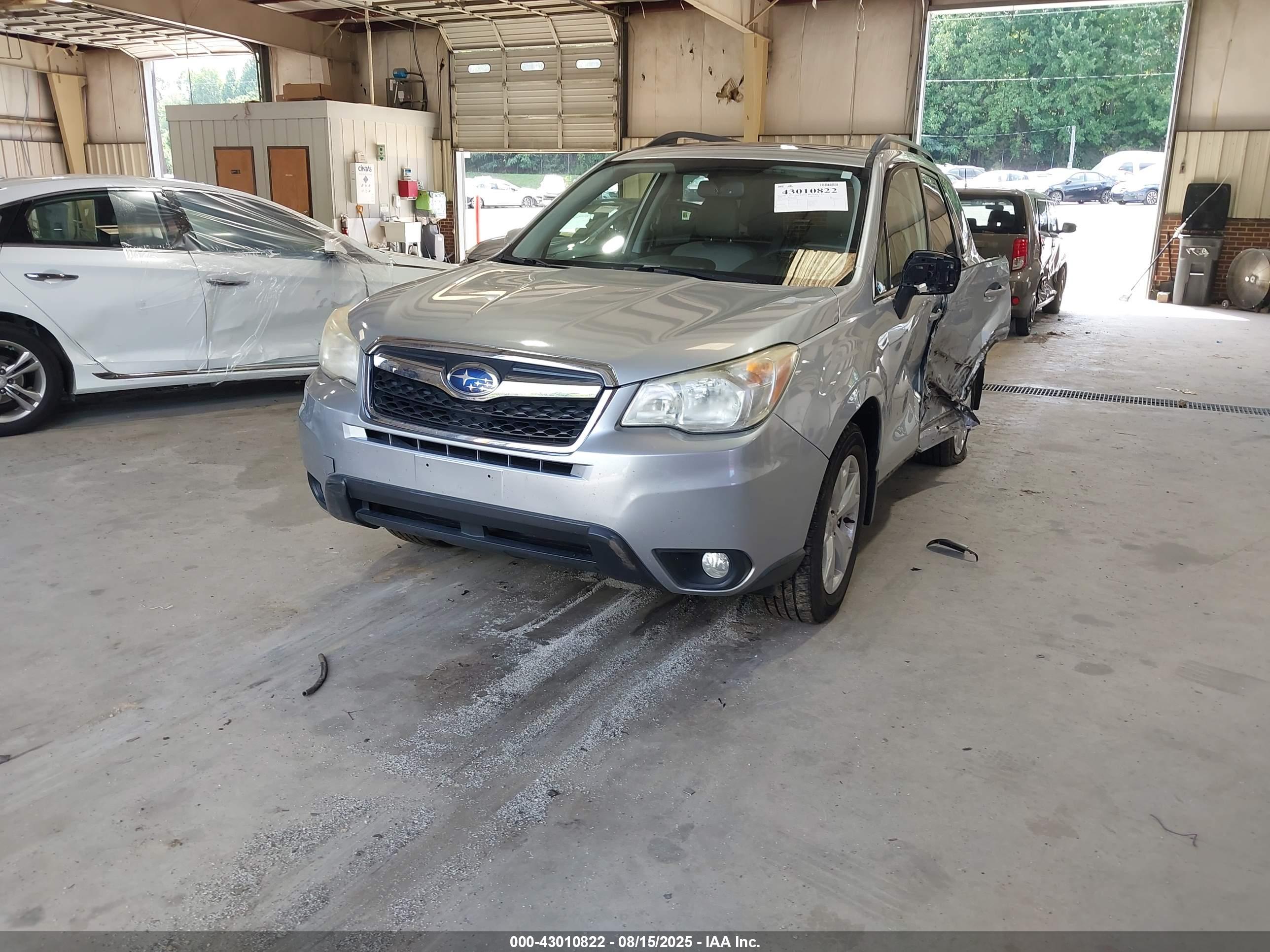 SUBARU FORESTER image 2