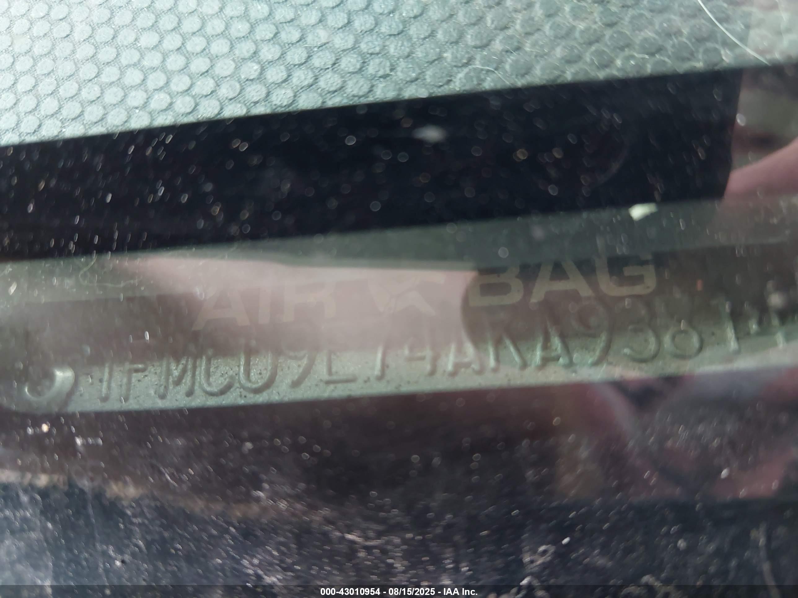 FORD ESCAPE image 9