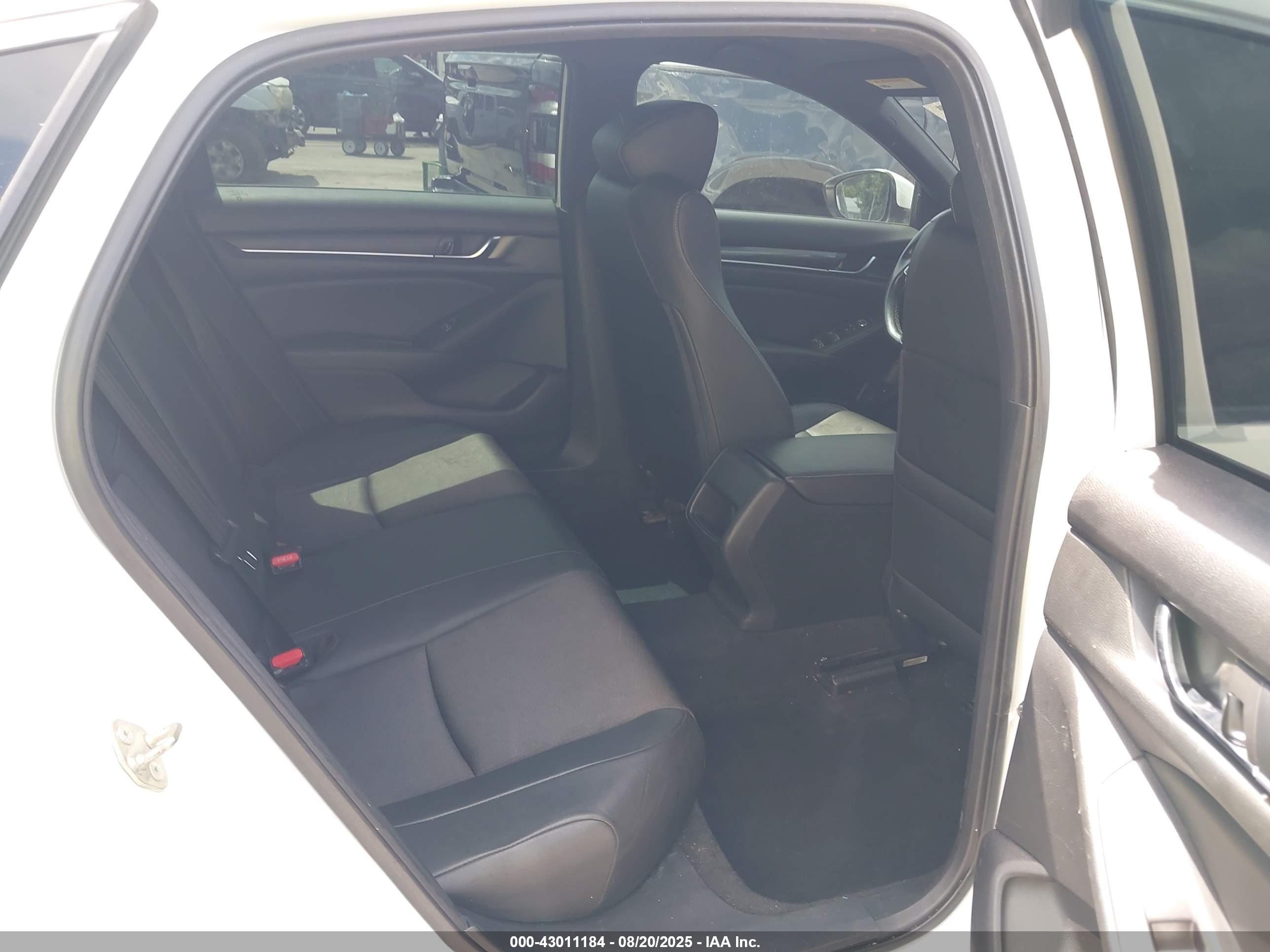 HONDA ACCORD image 8
