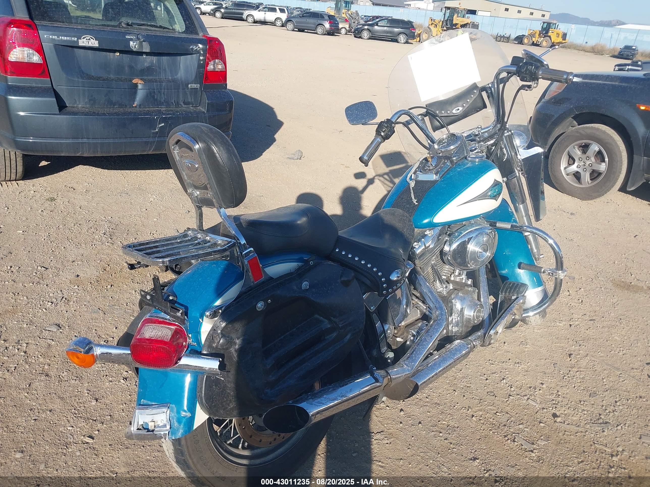 HARLEY-DAVIDSON FLSTC image 4