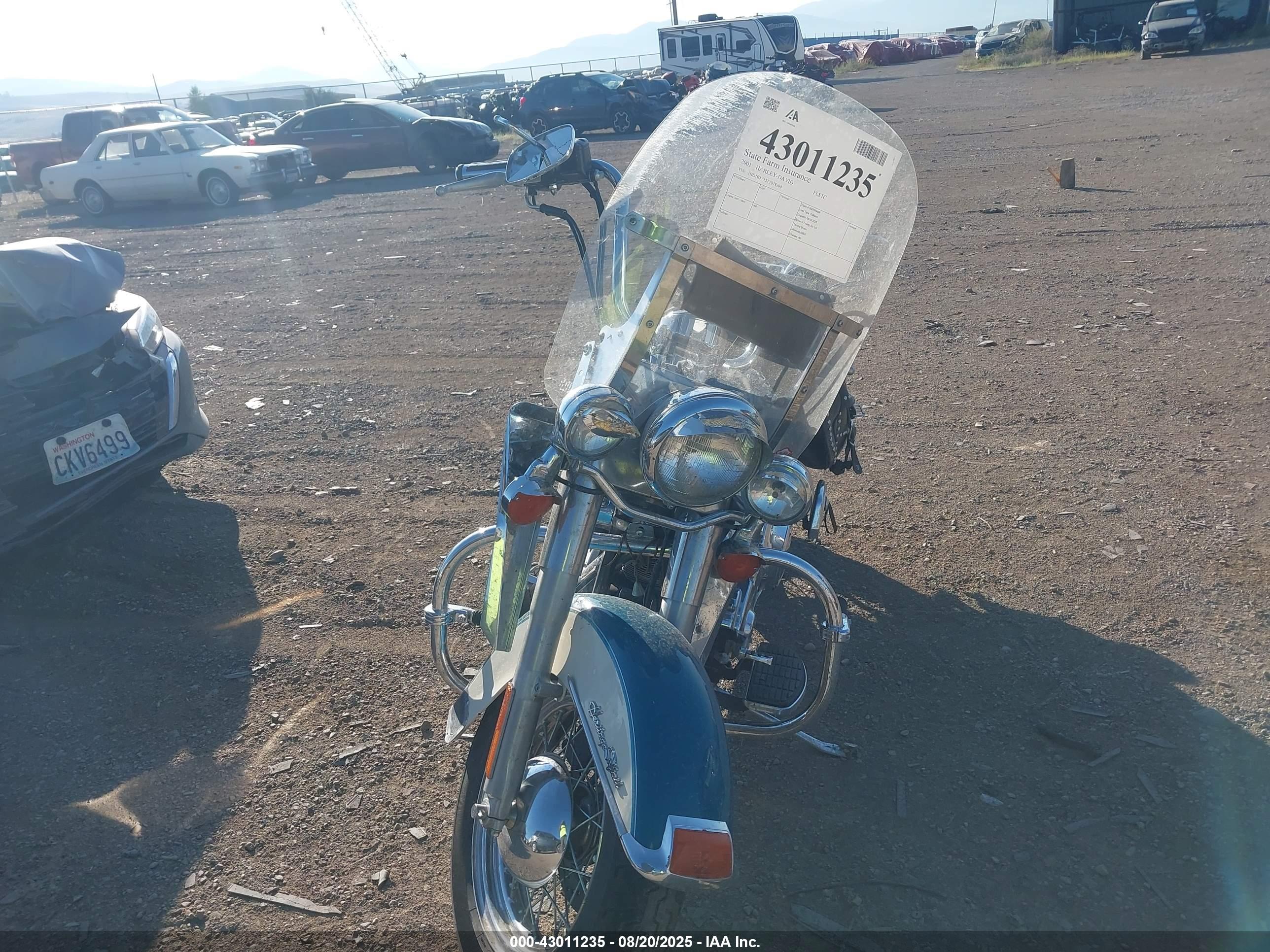 HARLEY-DAVIDSON FLSTC image 5