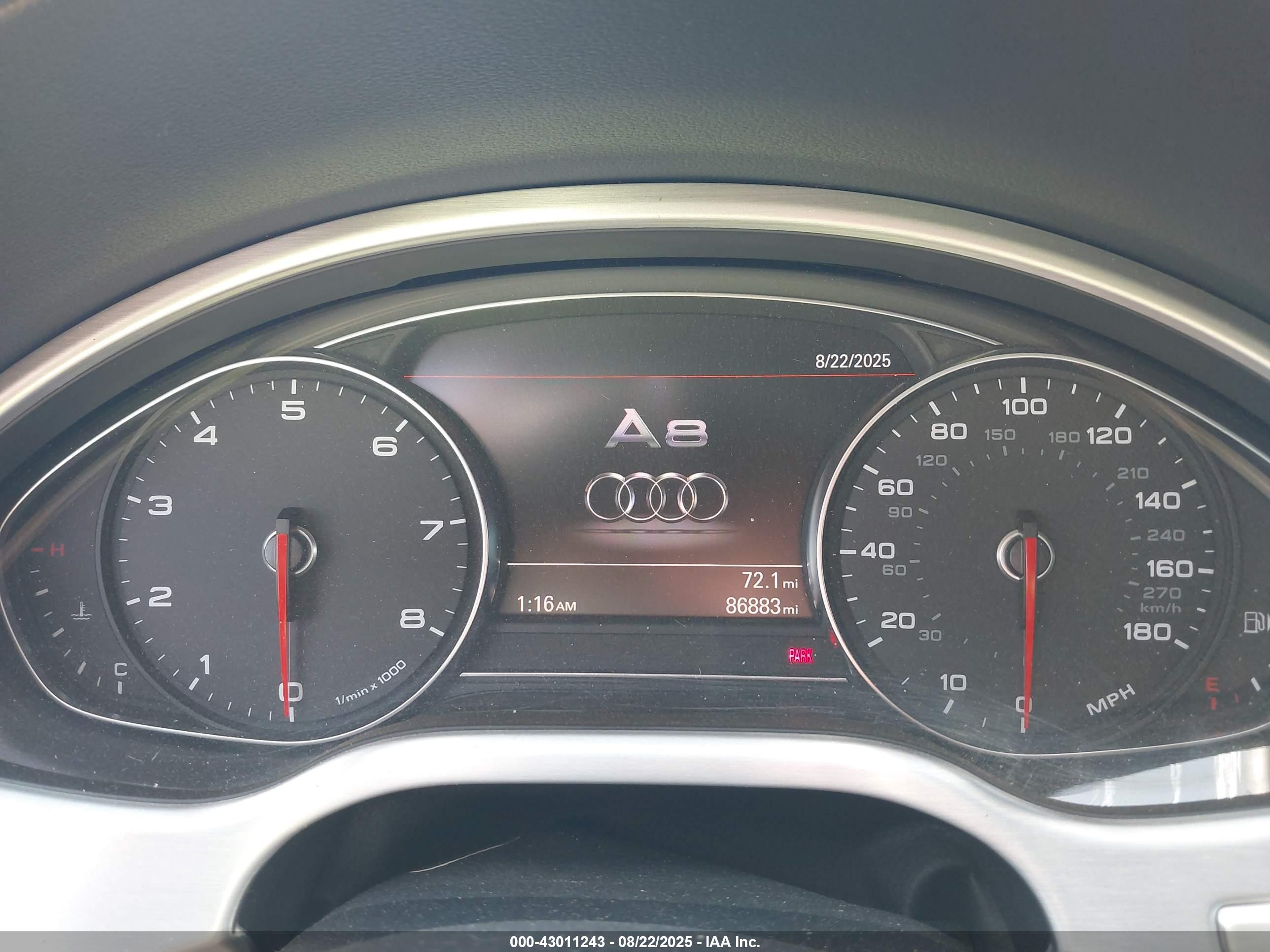AUDI A8 image 7