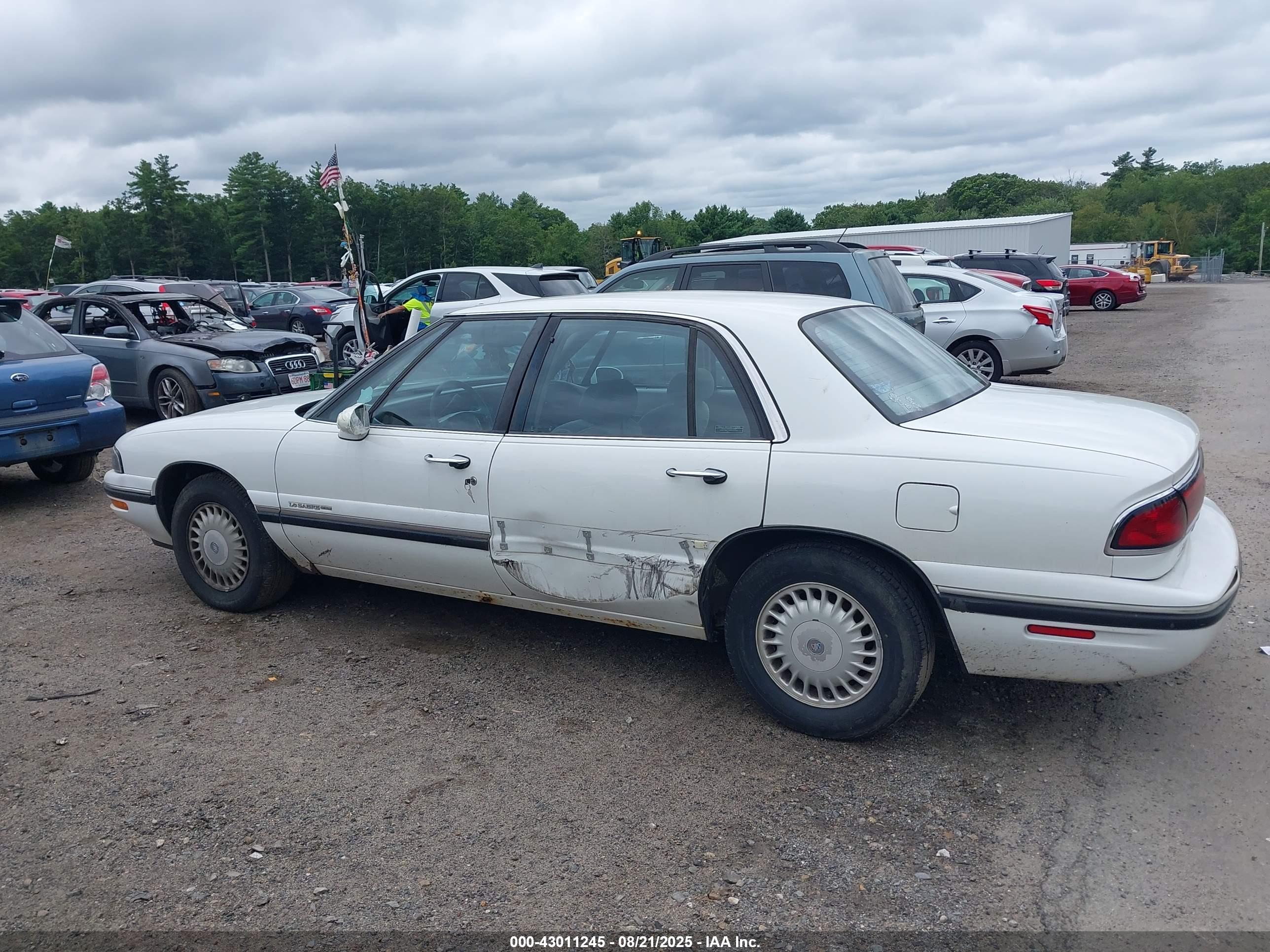 BUICK LESABRE image 6