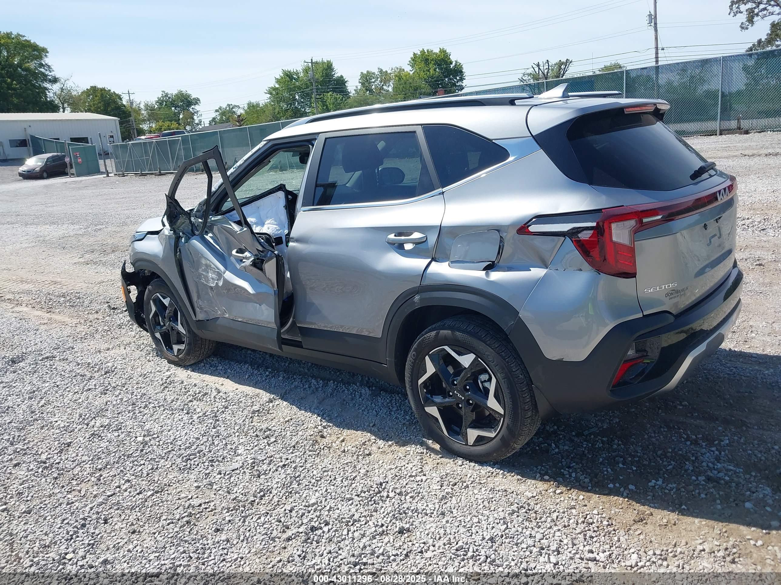 KIA SELTOS image 3