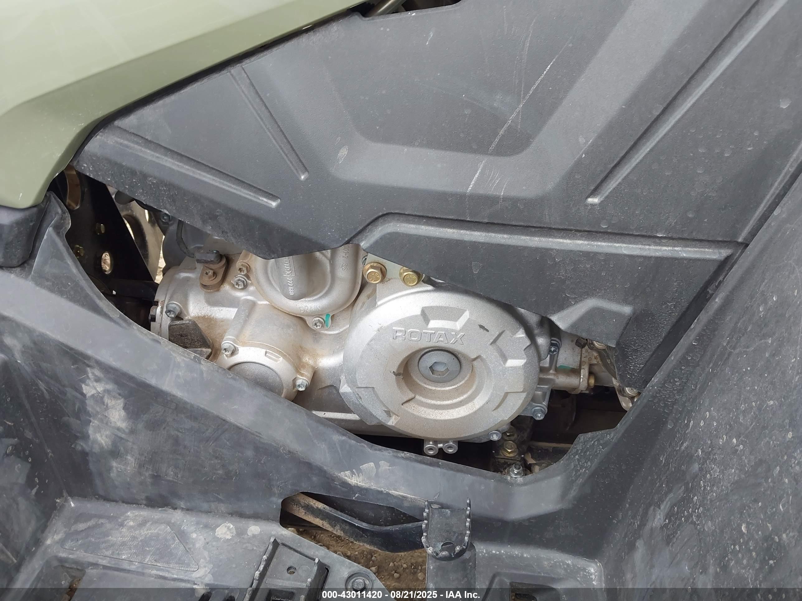 CAN-AM OUTLANDER image 8