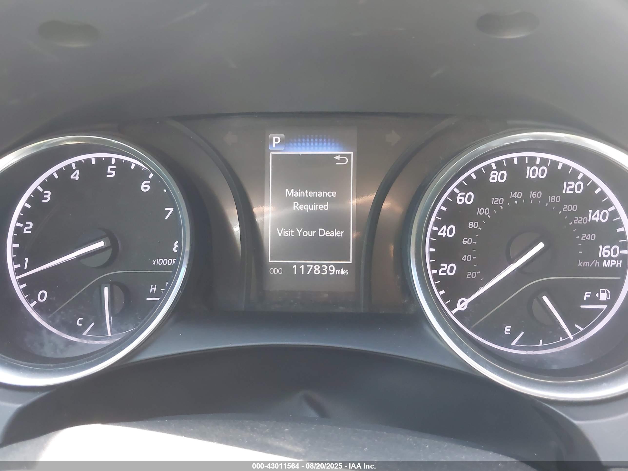 TOYOTA CAMRY image 7