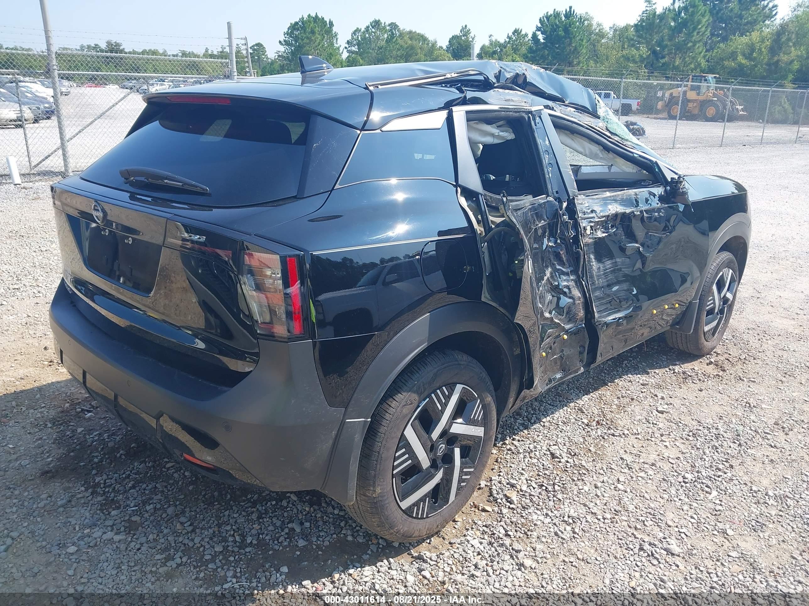NISSAN KICKS image 4