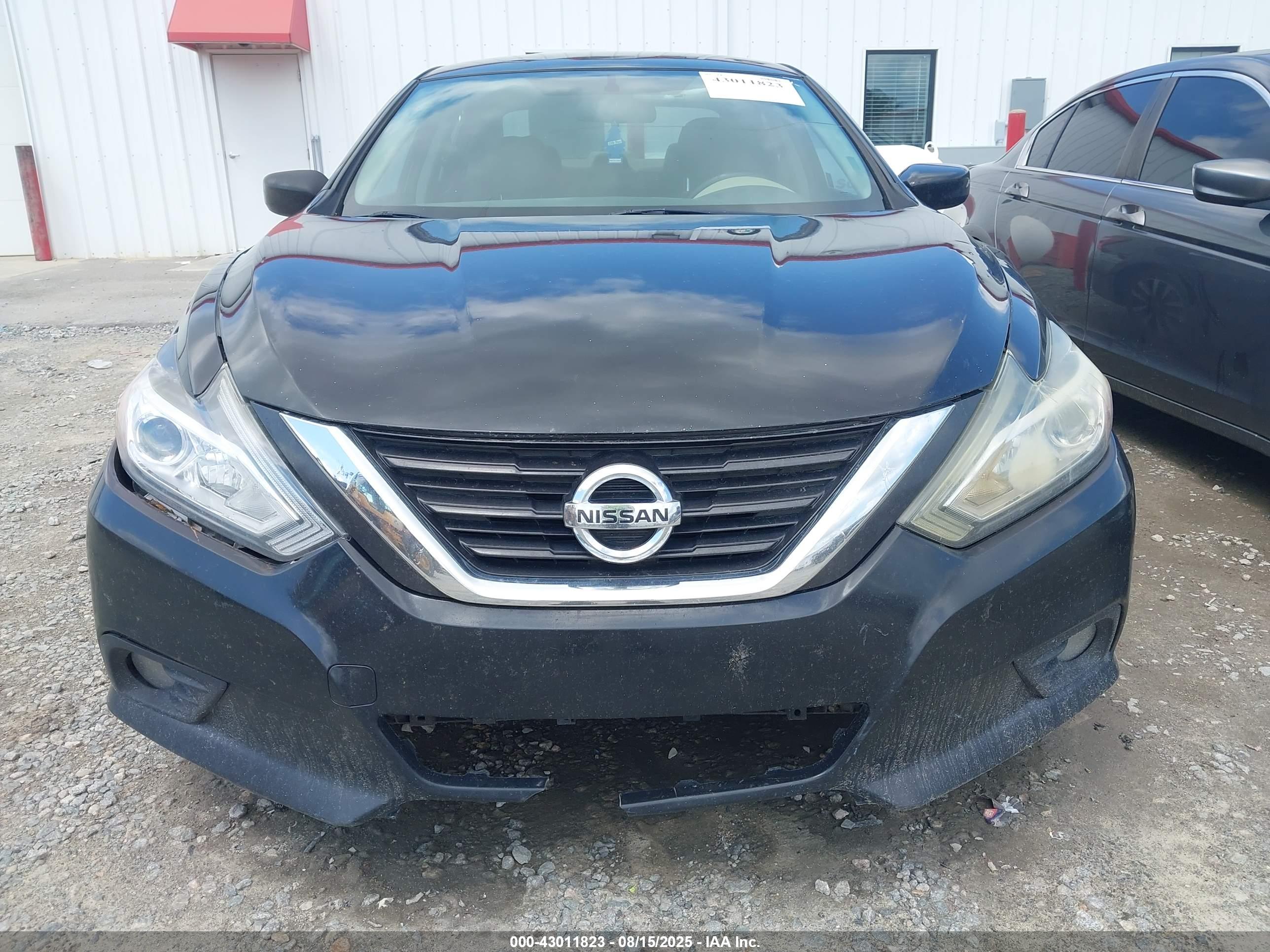 NISSAN ALTIMA image 6