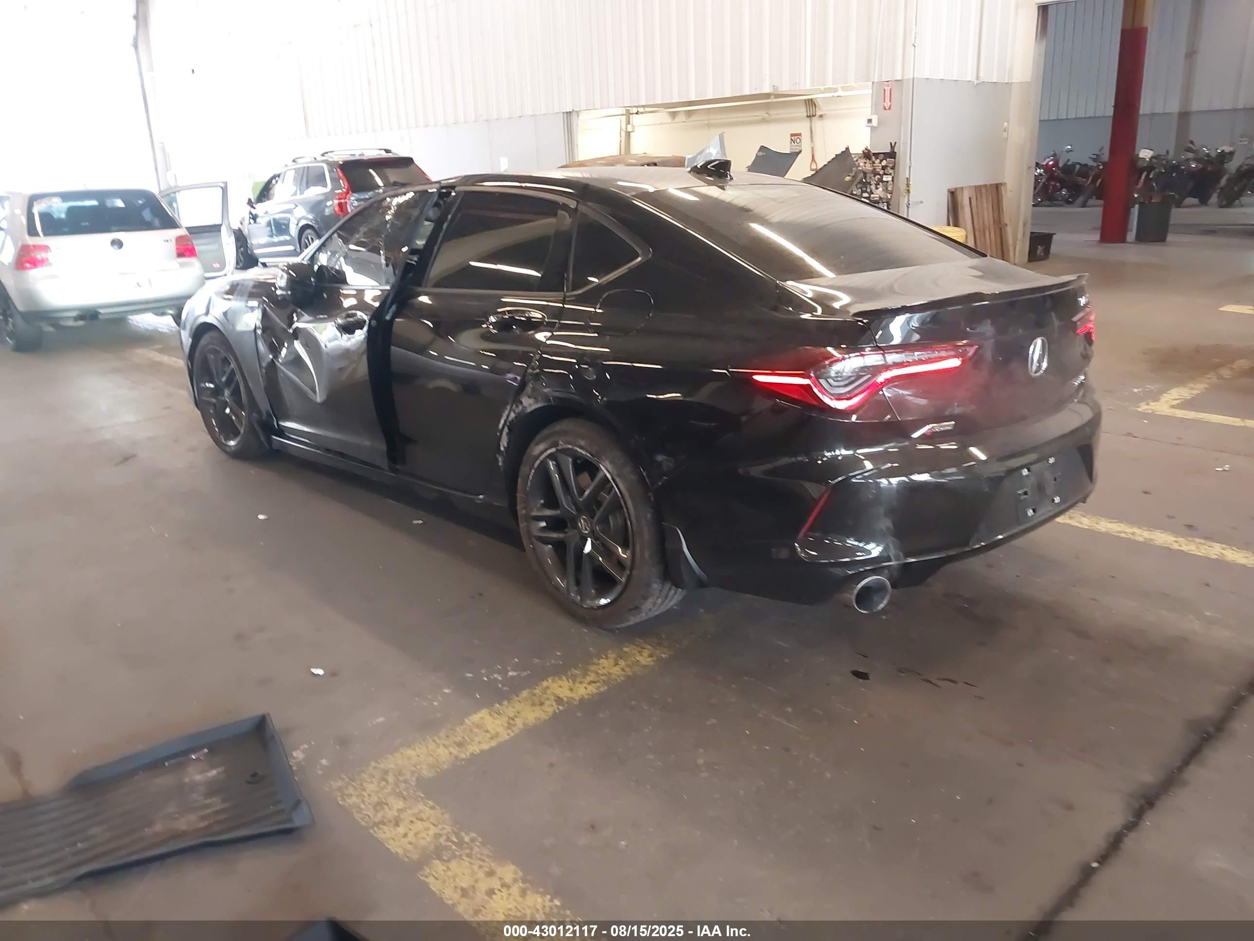 ACURA TLX image 3