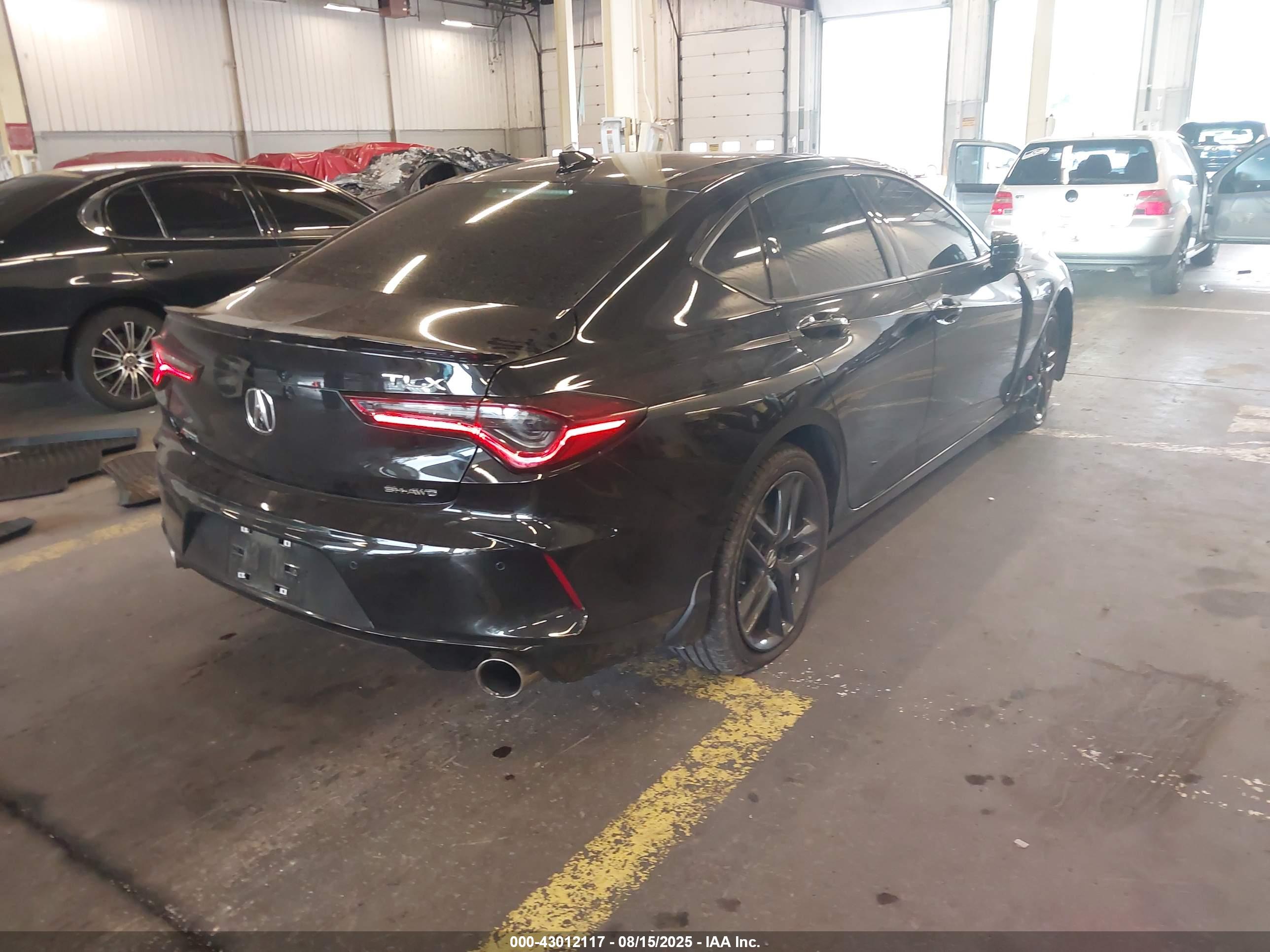 ACURA TLX image 4