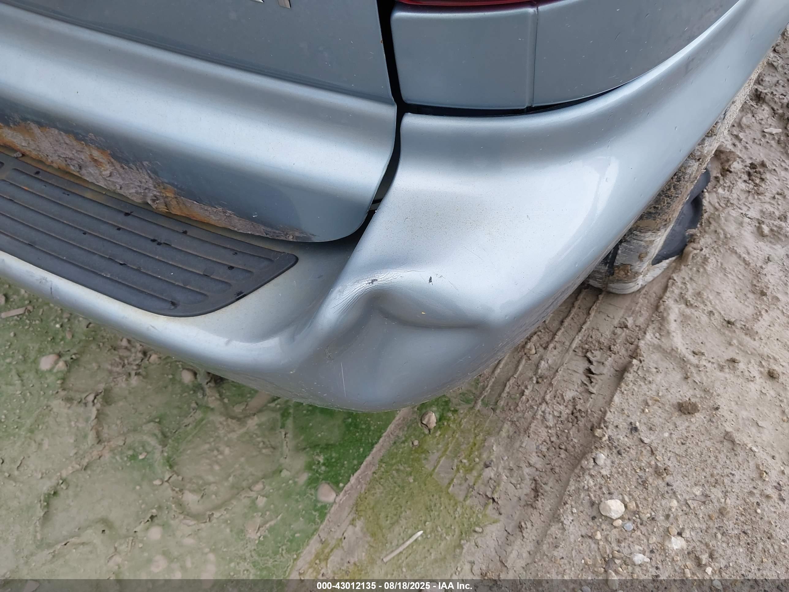 DODGE CARAVAN image 6