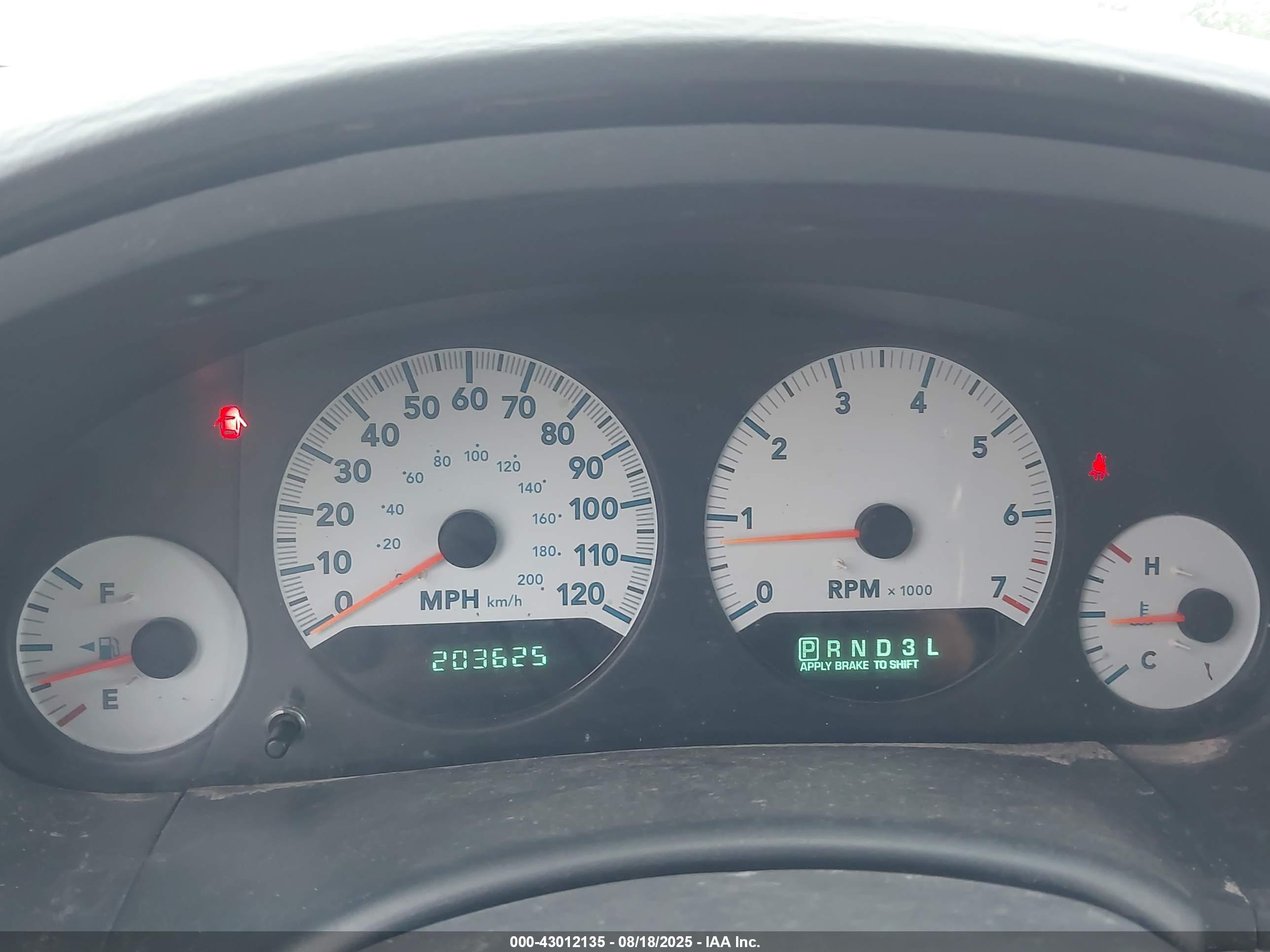 DODGE CARAVAN image 7