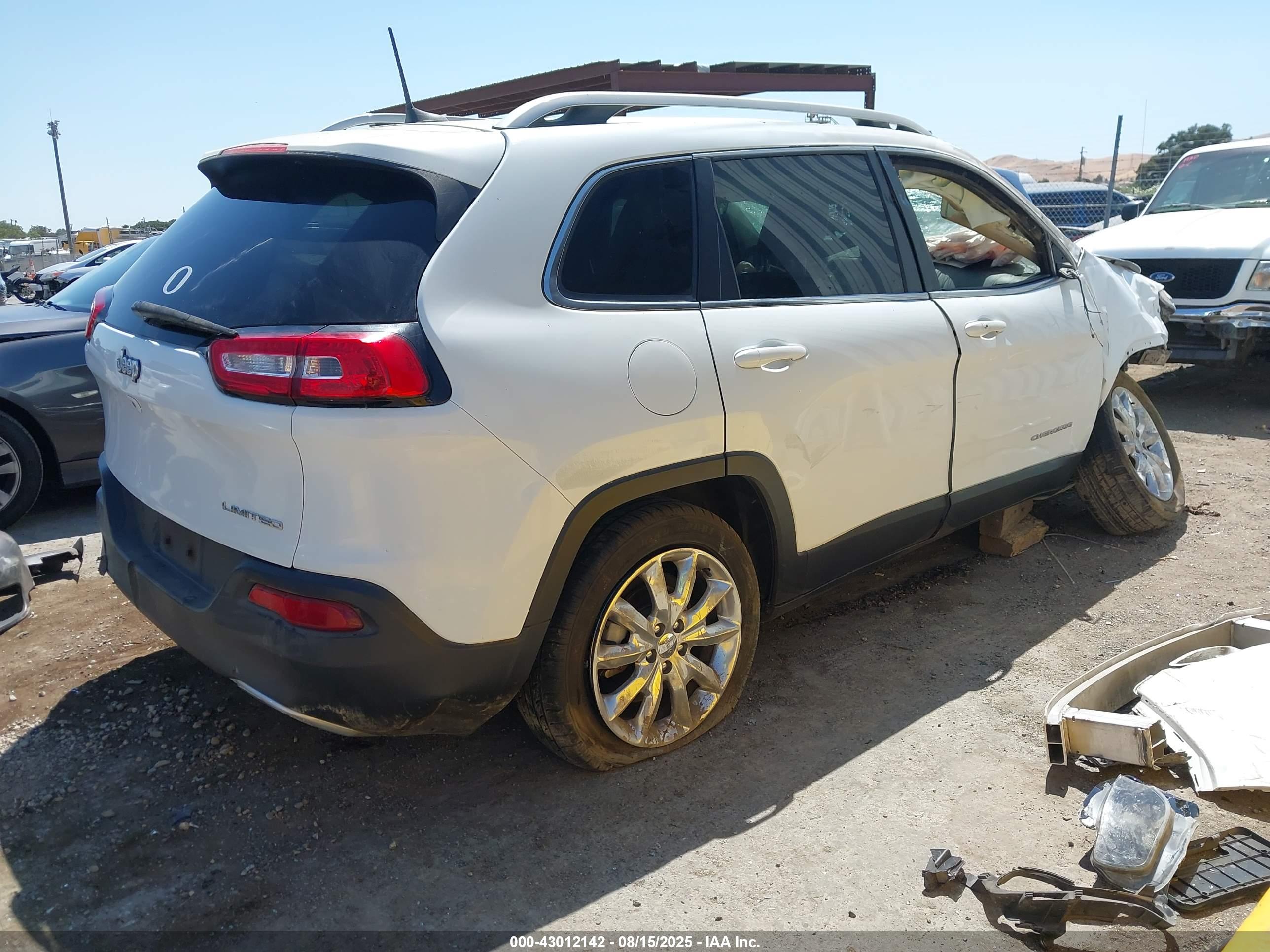 JEEP CHEROKEE image 4