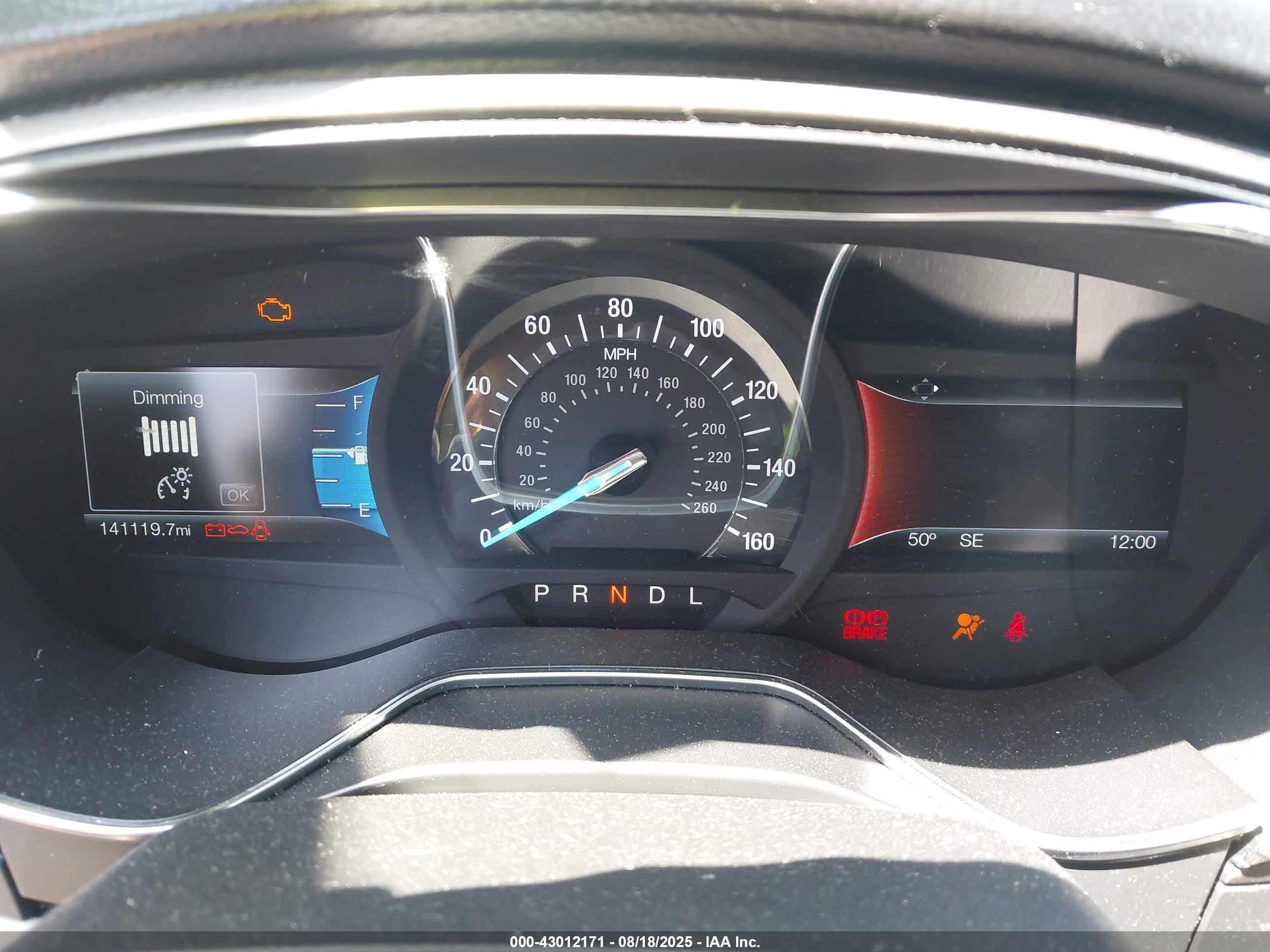FORD FUSION image 7