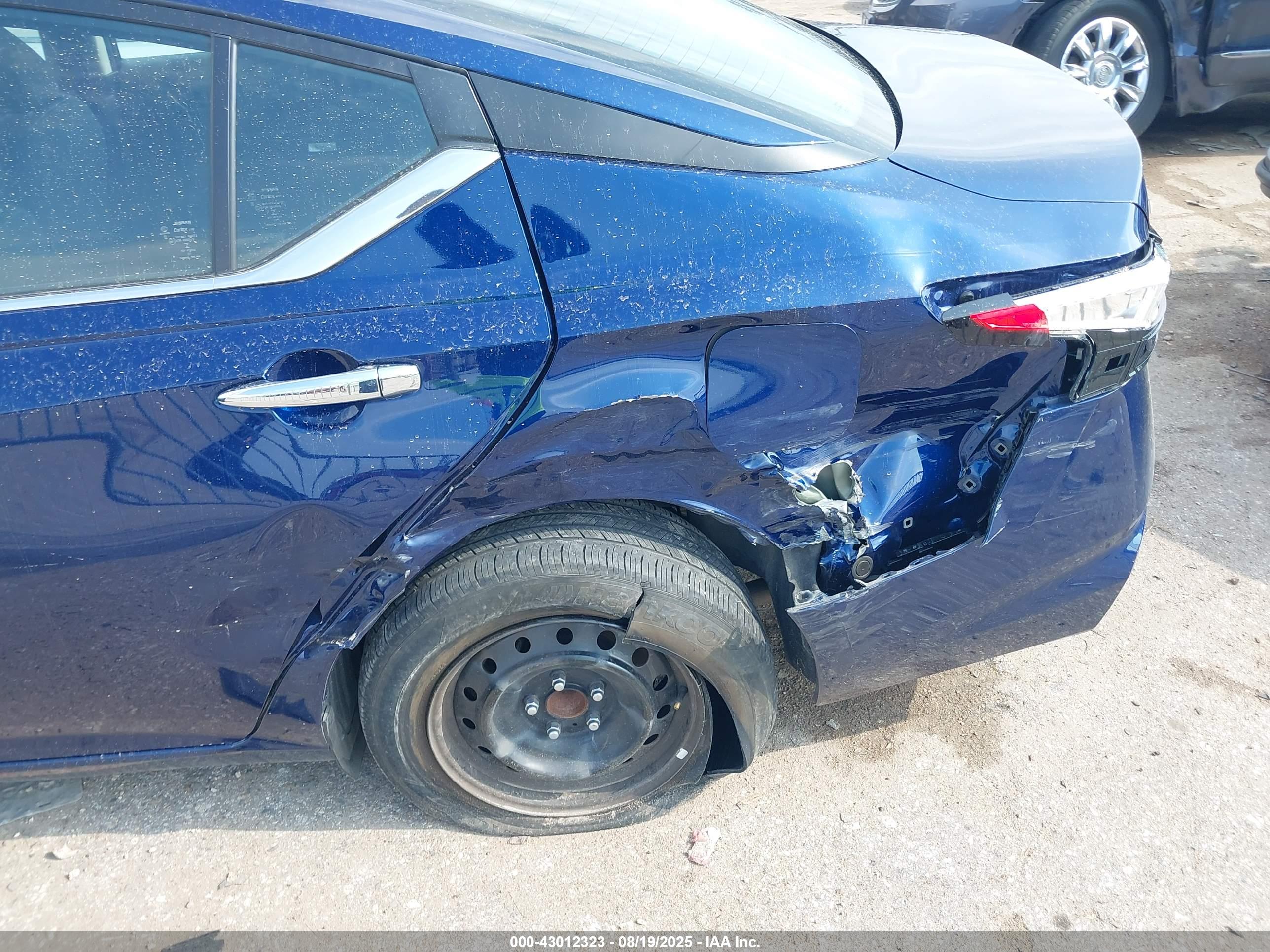 NISSAN ALTIMA image 6