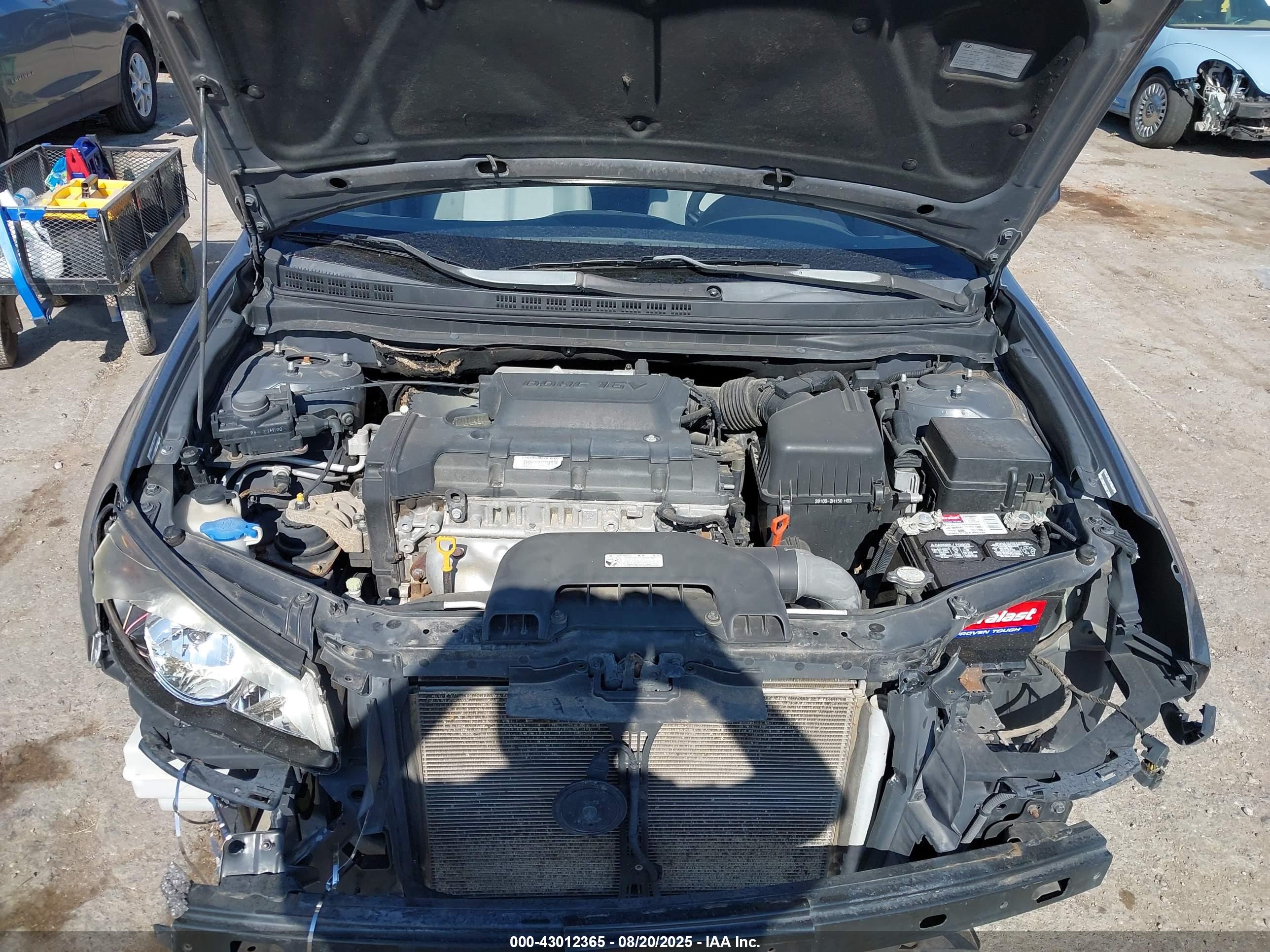 HYUNDAI ELANTRA image 10