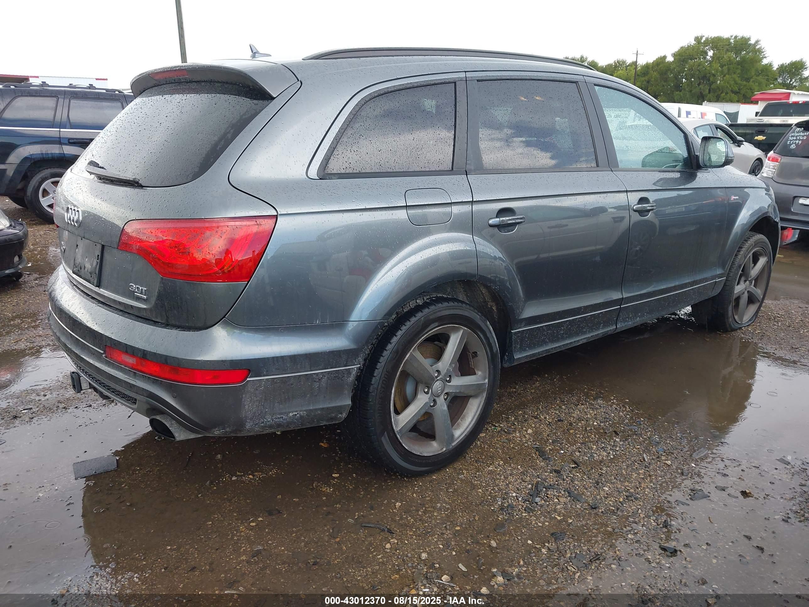 AUDI Q7 image 4