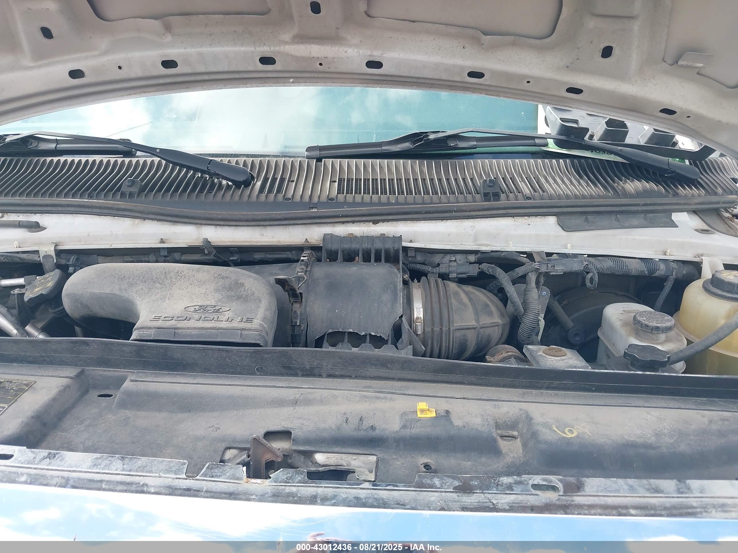 FORD E-250 image 10