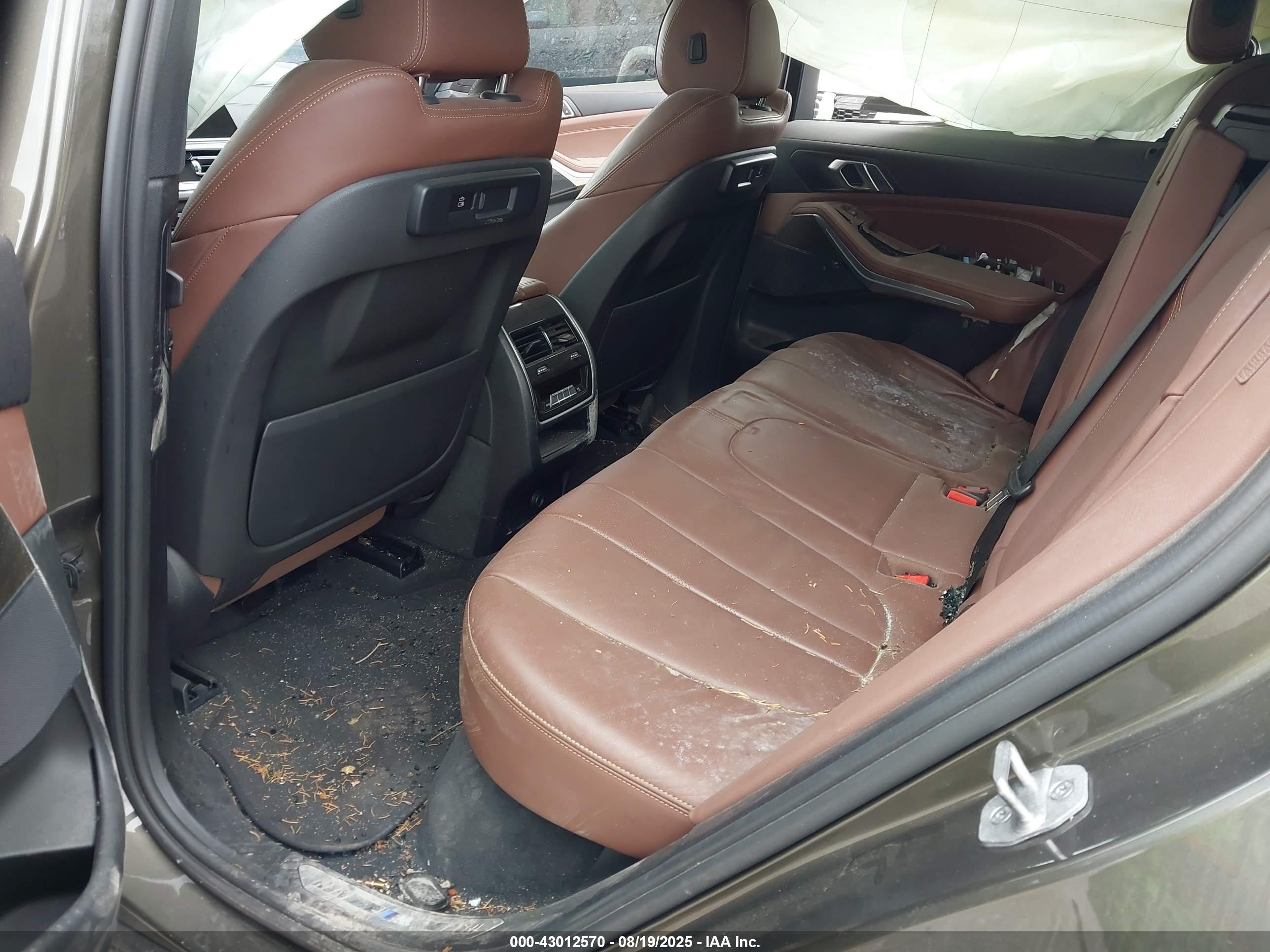 BMW X5 image 8