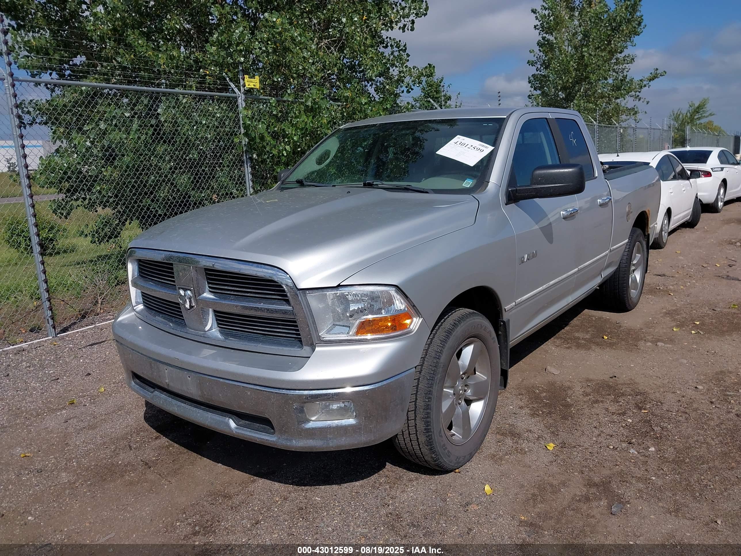DODGE RAM image 2