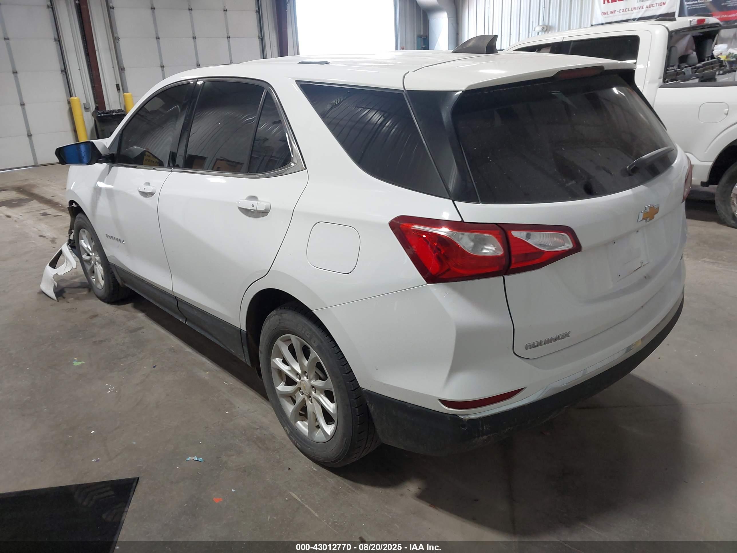 CHEVROLET EQUINOX image 3
