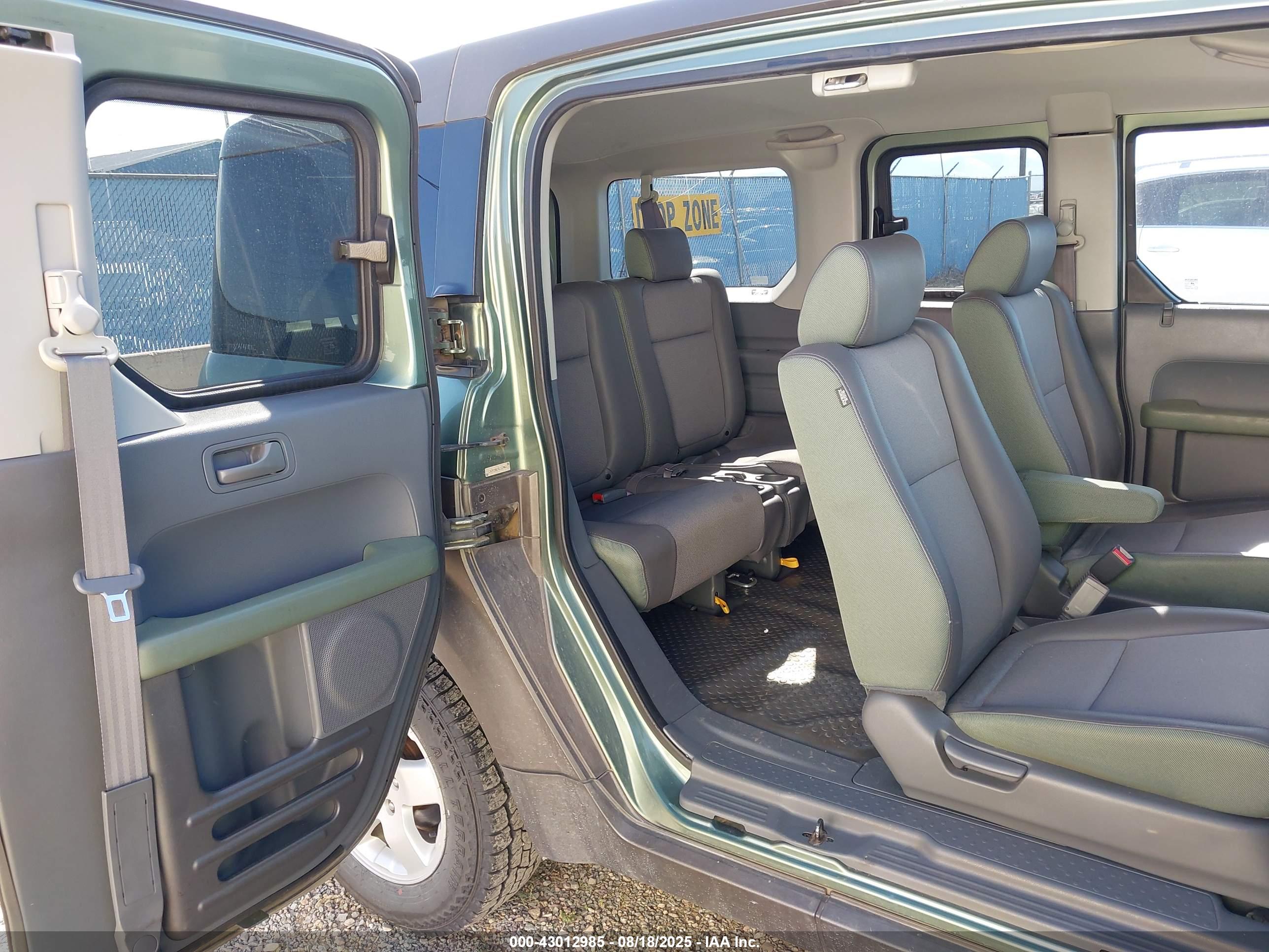 HONDA ELEMENT image 8