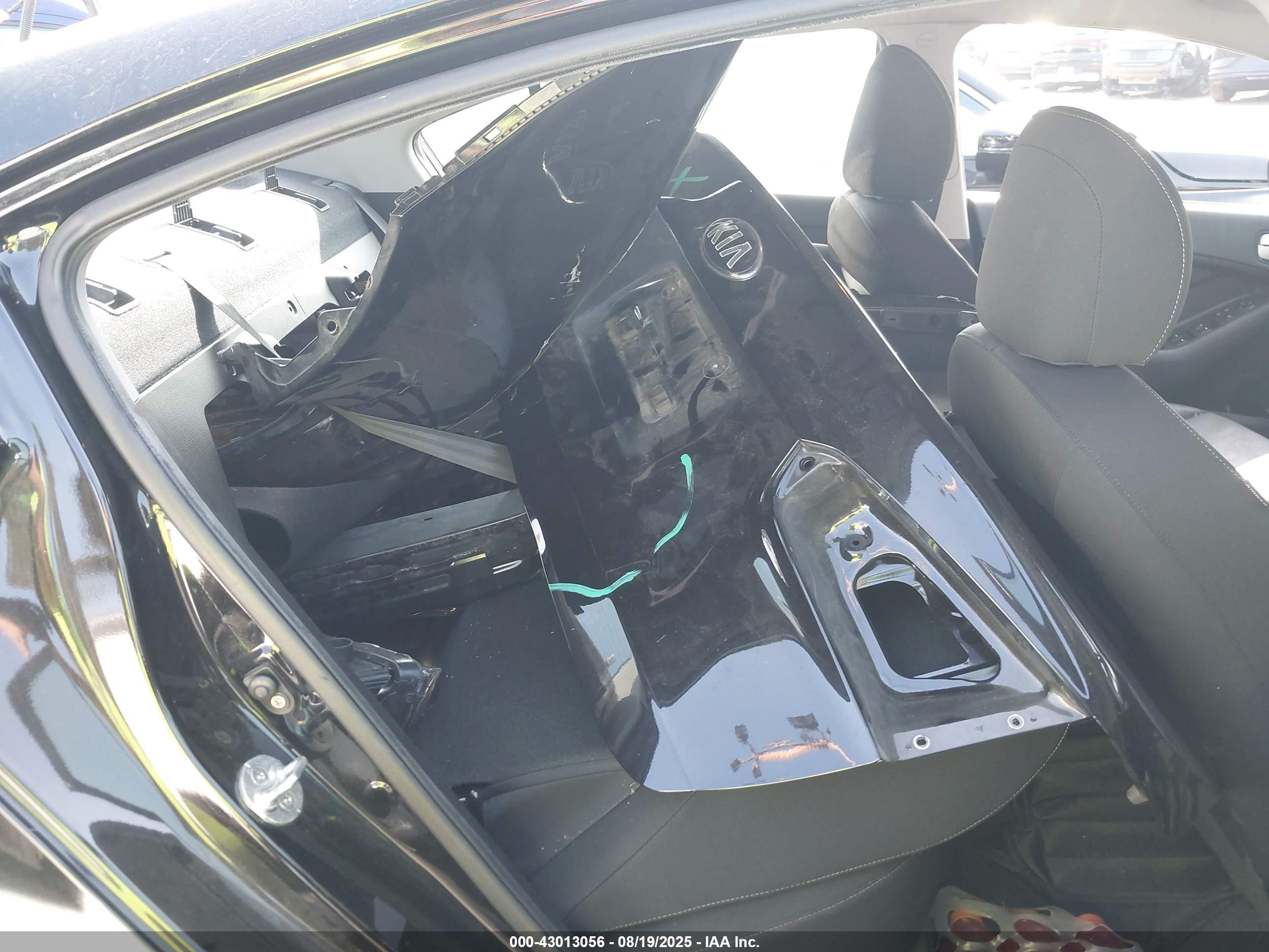 KIA FORTE image 8