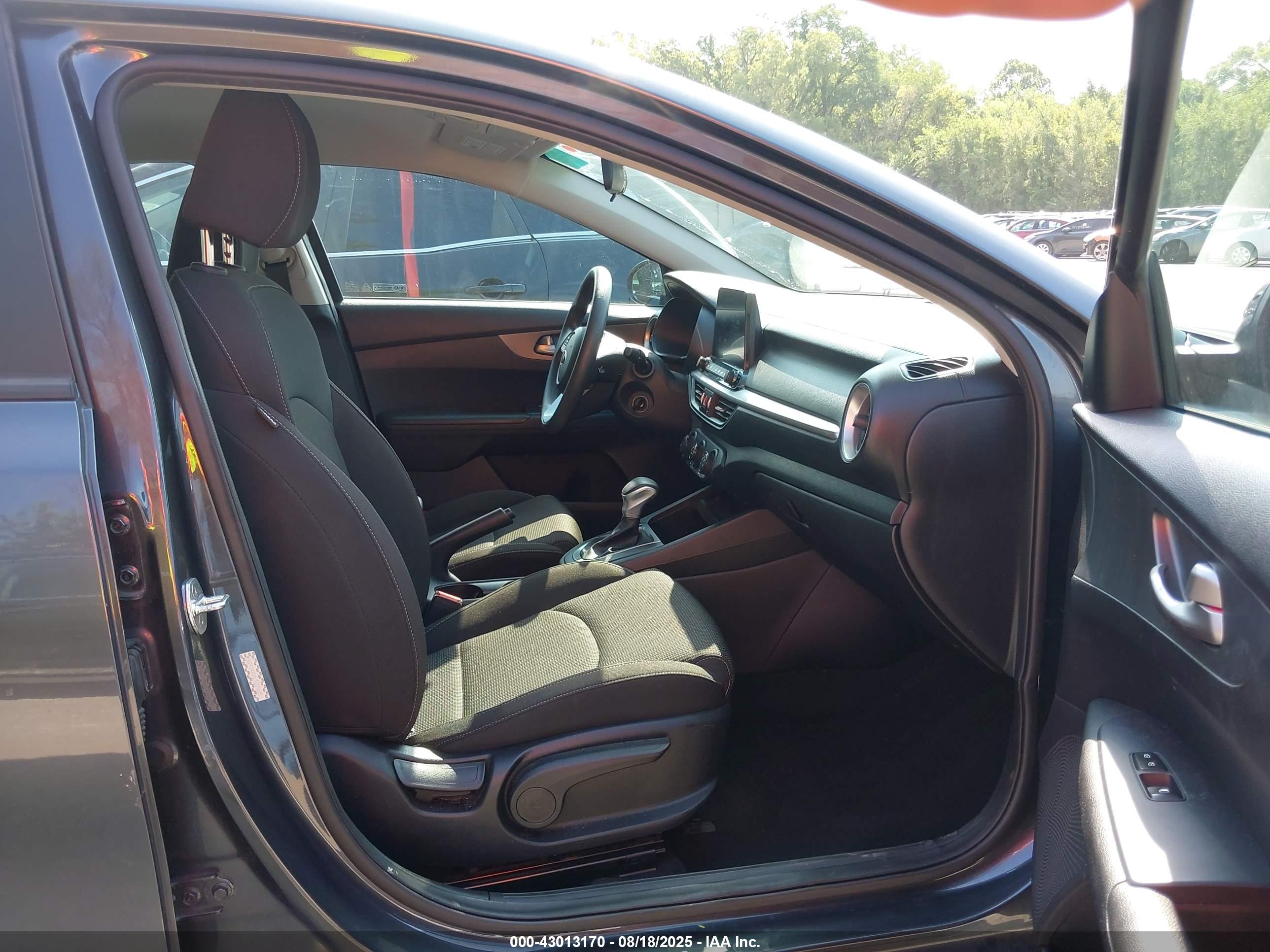 KIA FORTE image 5
