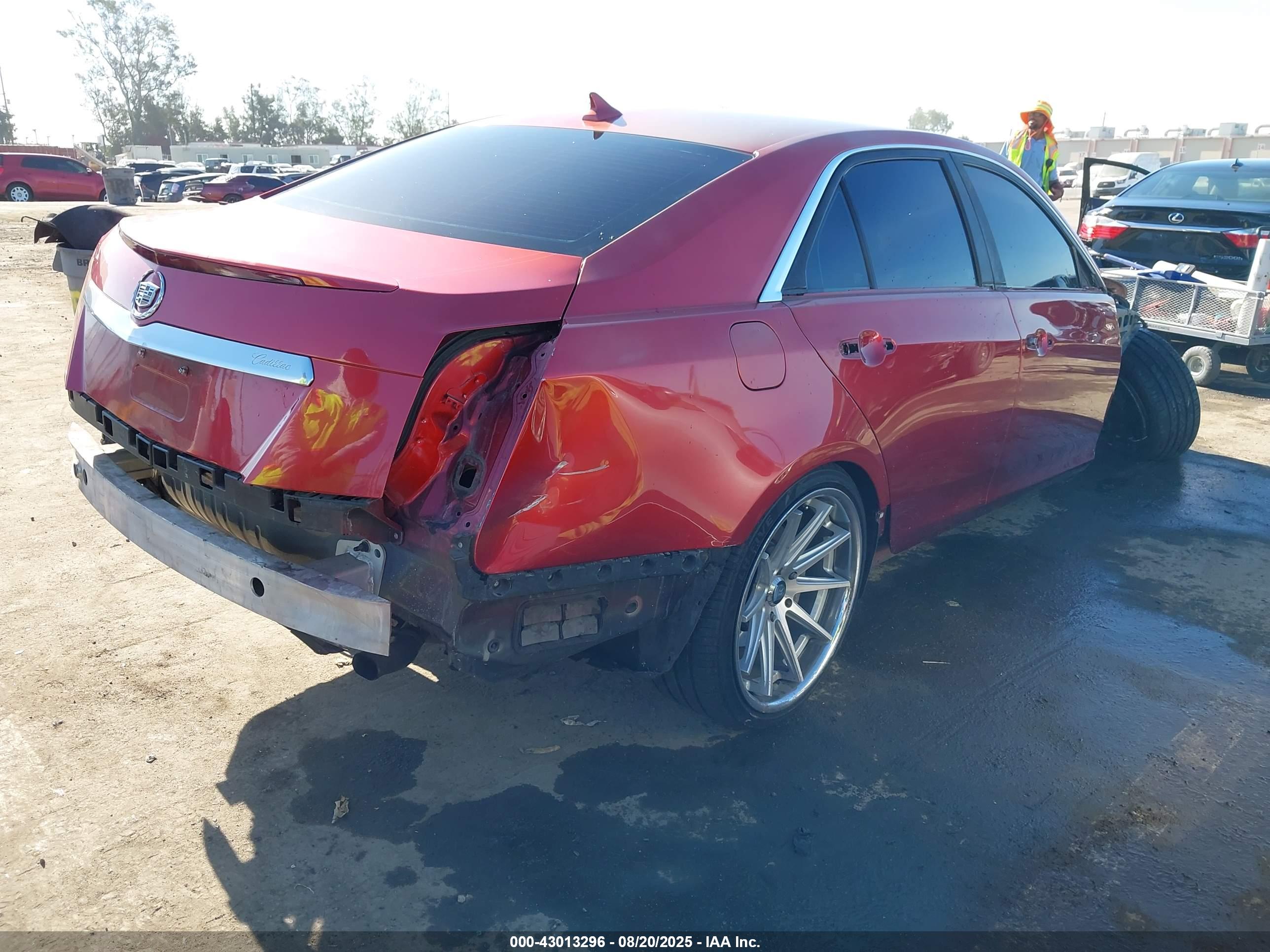 CADILLAC CTS image 4