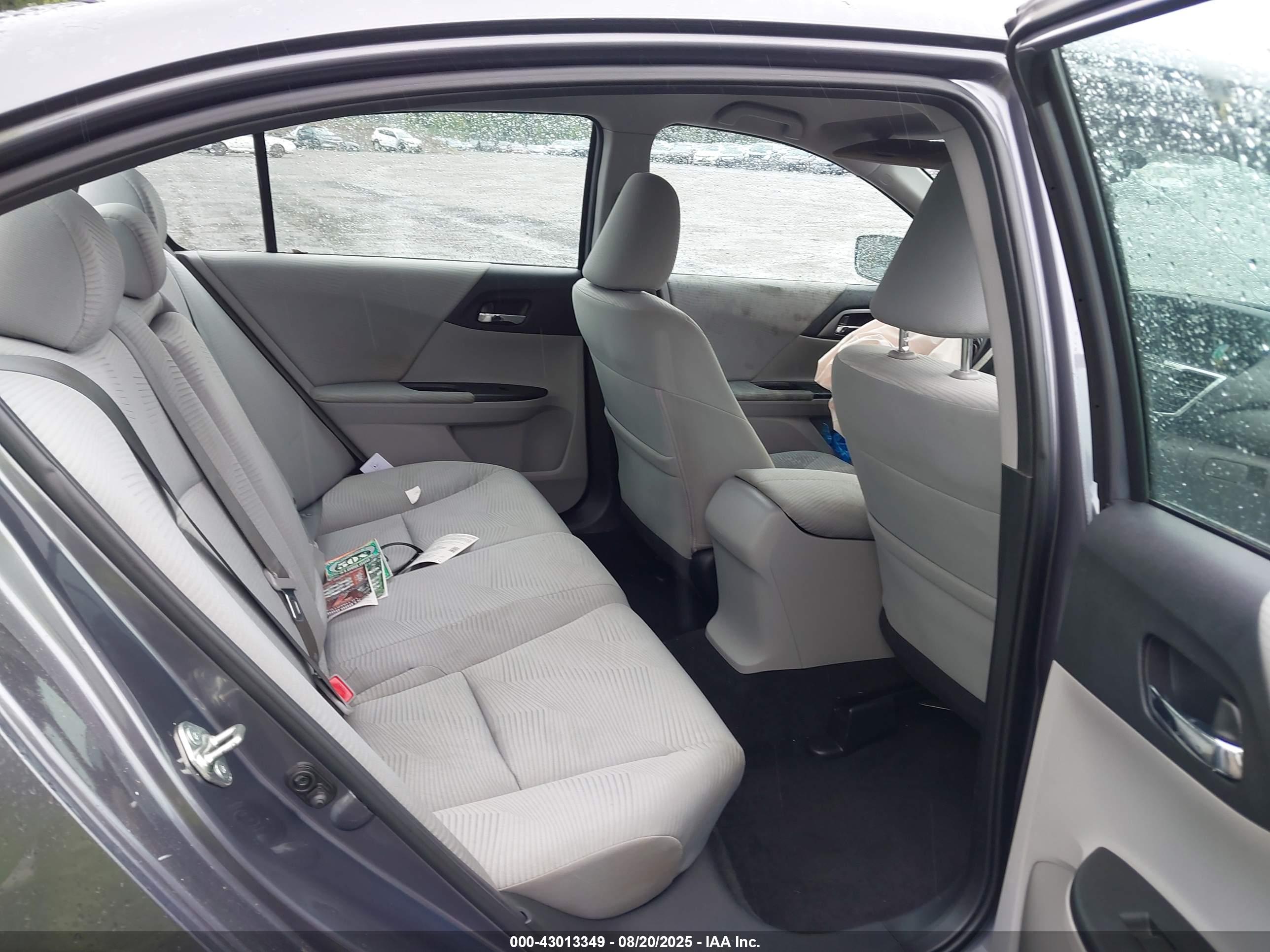 HONDA ACCORD image 8