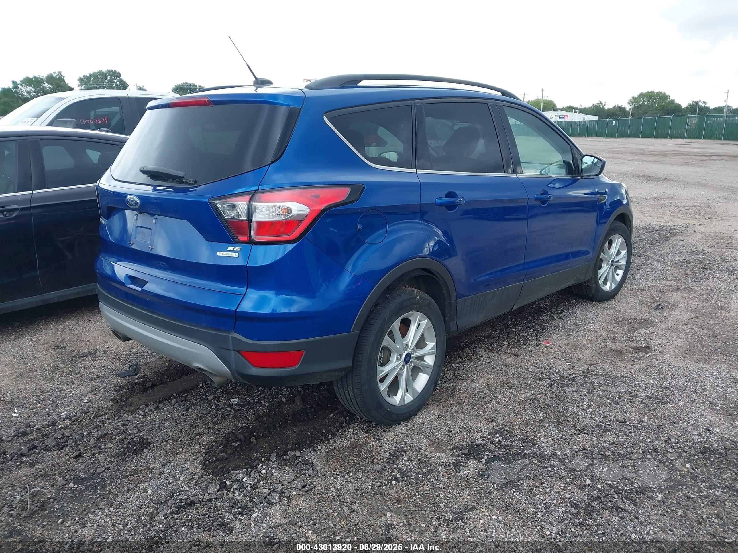 FORD ESCAPE image 4